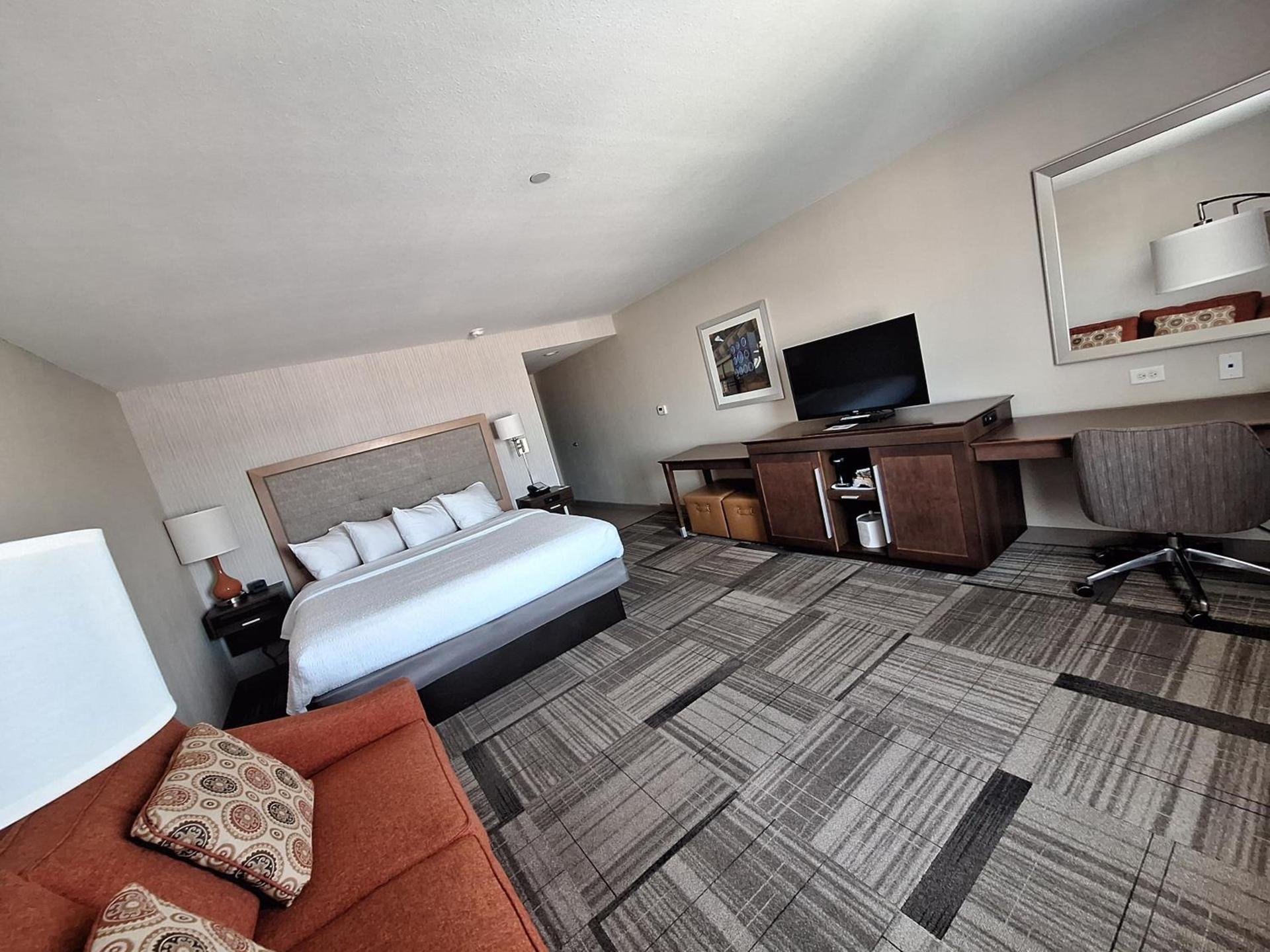 Hampton Inn & Suites Artesia photo 7