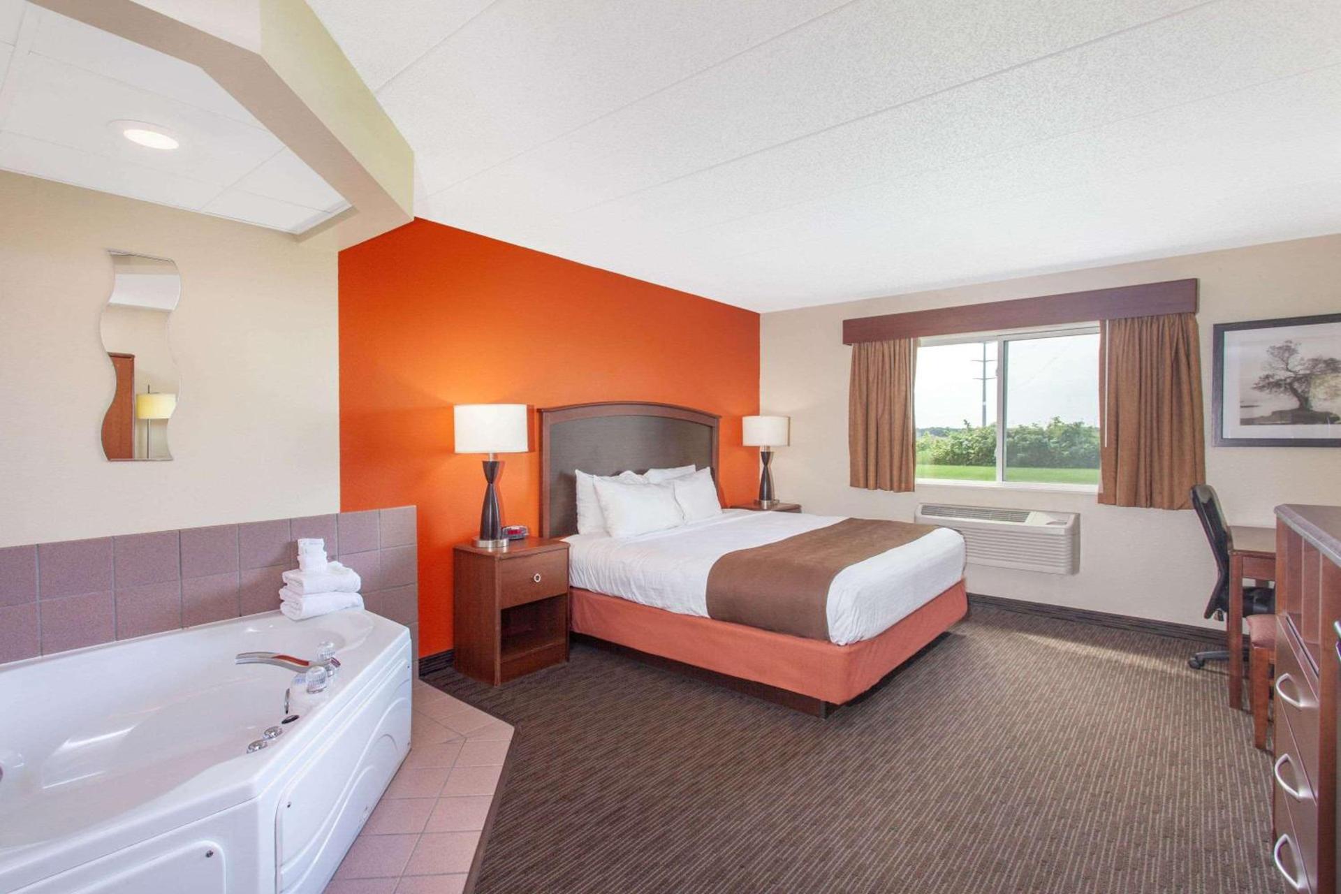 AmericInn by Wyndham St Cloud MN I-94 photo 5
