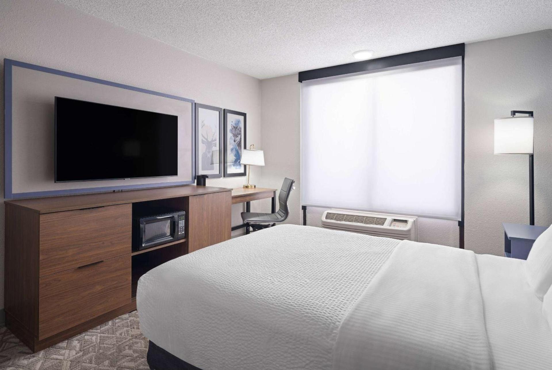 AmericInn by Wyndham Casper Event Center Area photo 34