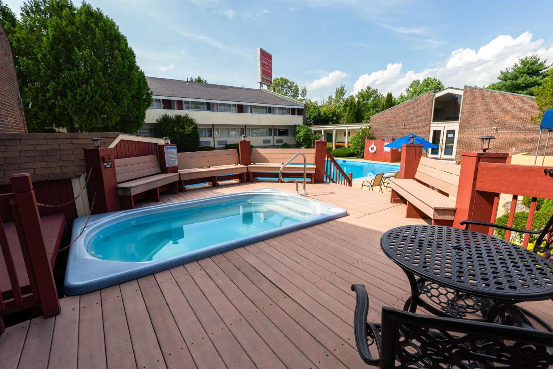Fireside Inn & Suites Waterville photo 29