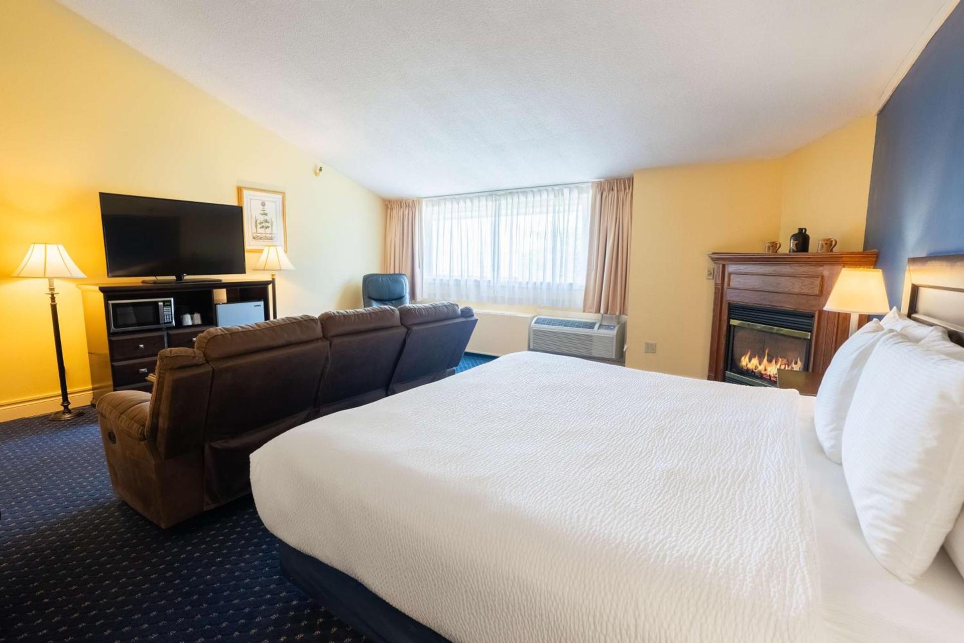 Fireside Inn & Suites Waterville photo 44