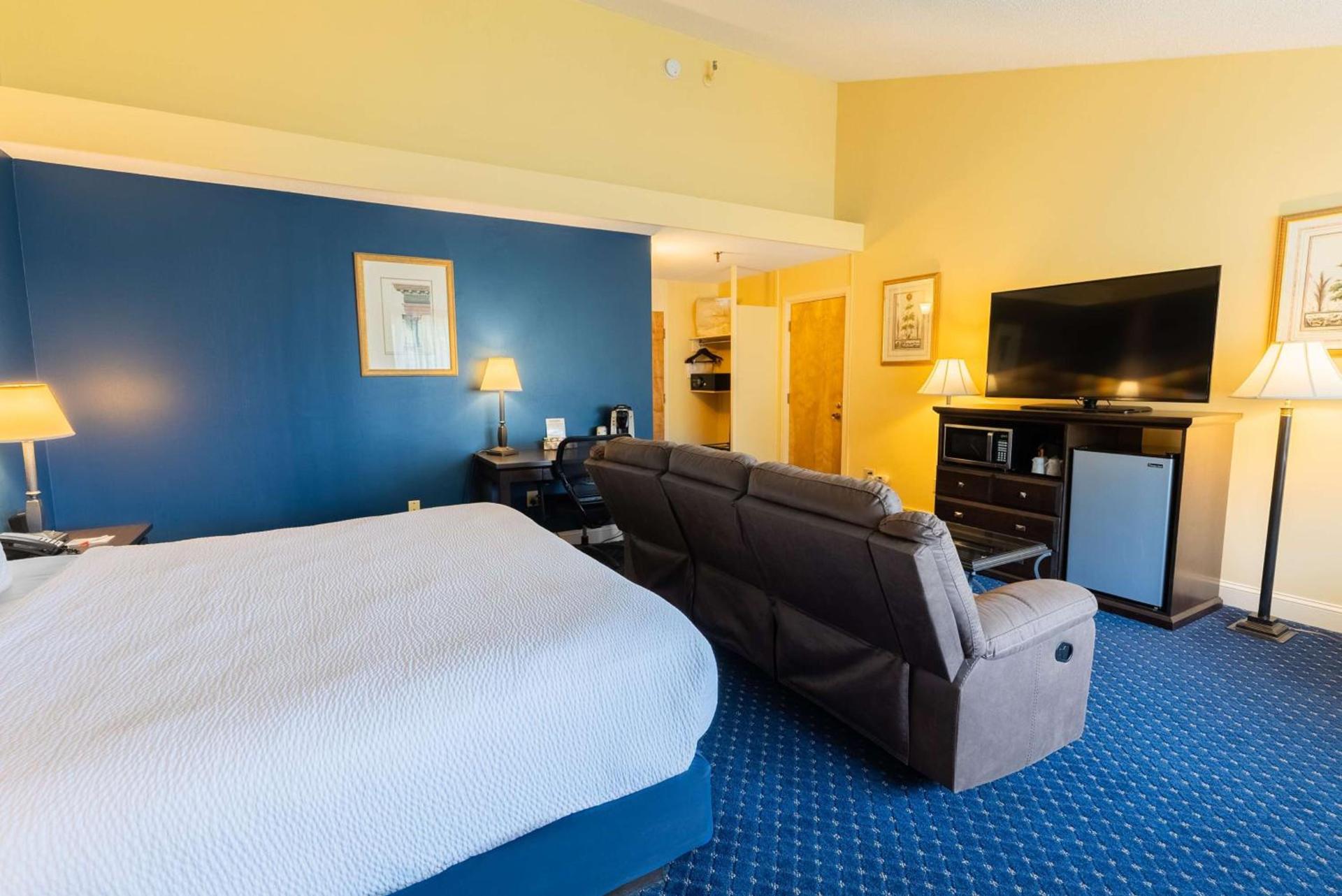 Fireside Inn & Suites Waterville photo 45