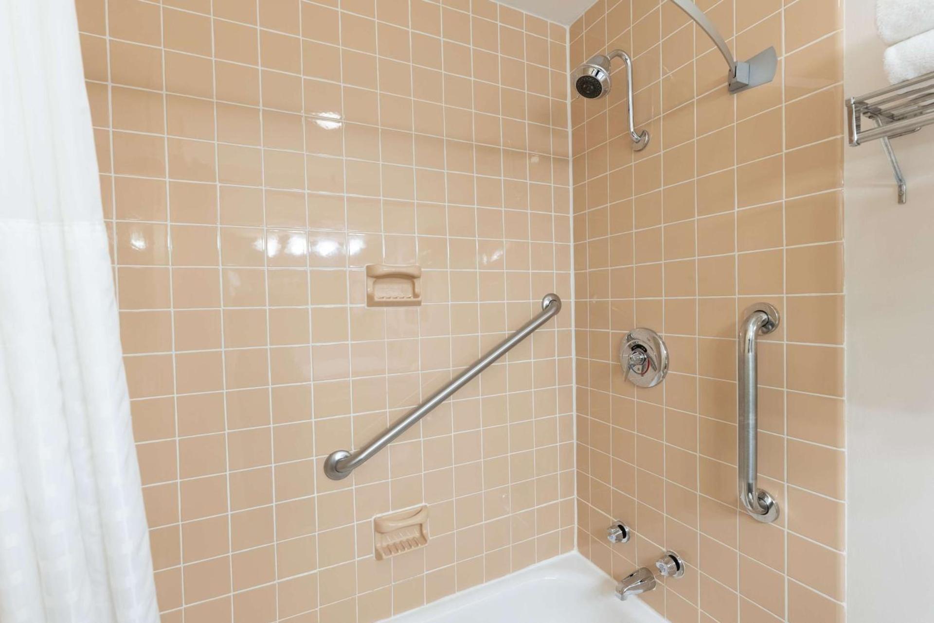 Fireside Inn & Suites Waterville photo 7