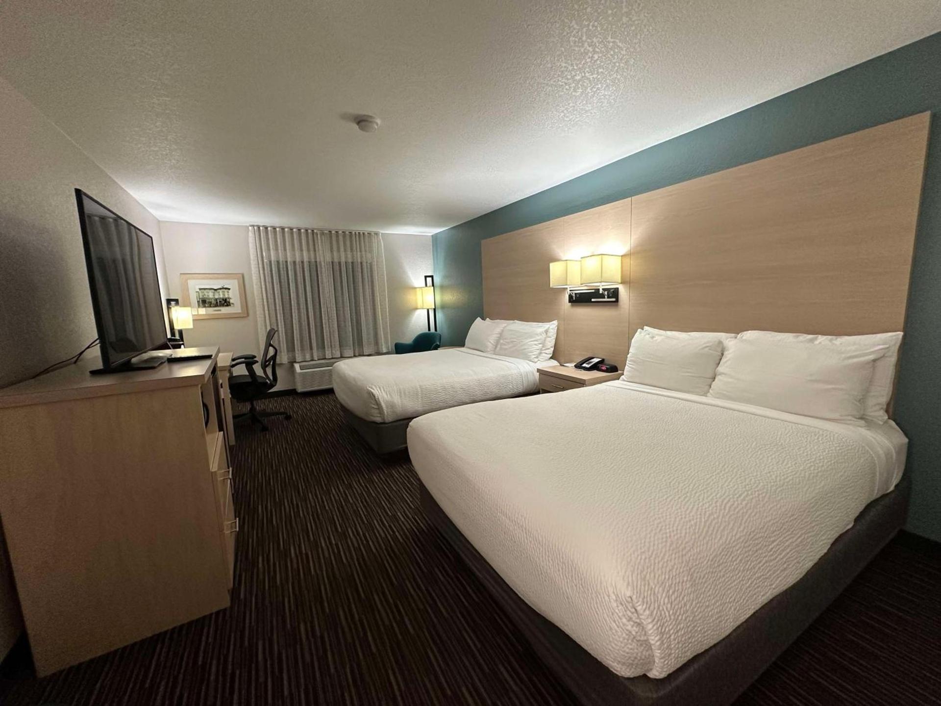Best Western Watertown photo 18