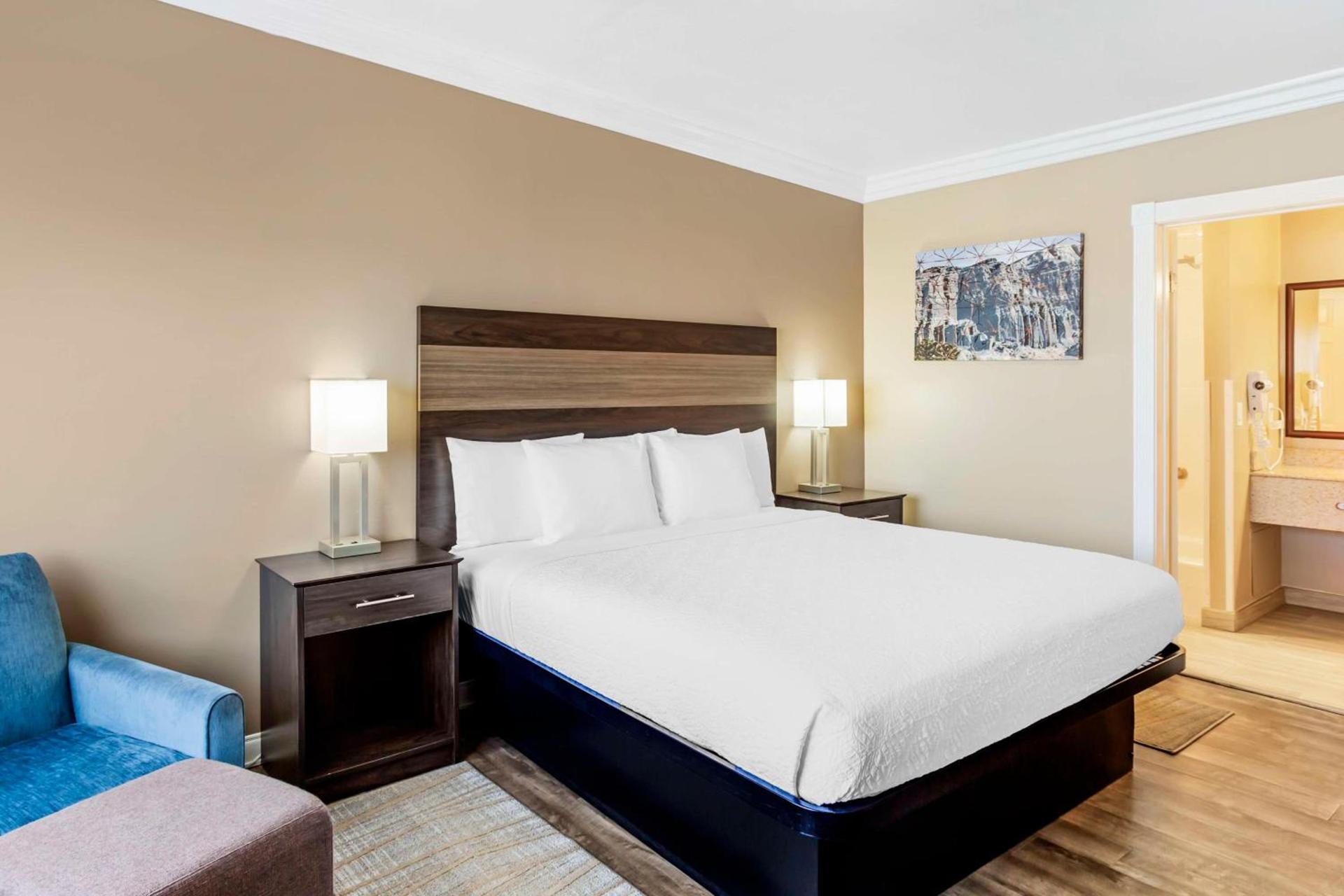 Best Western China Lake Inn photo 6