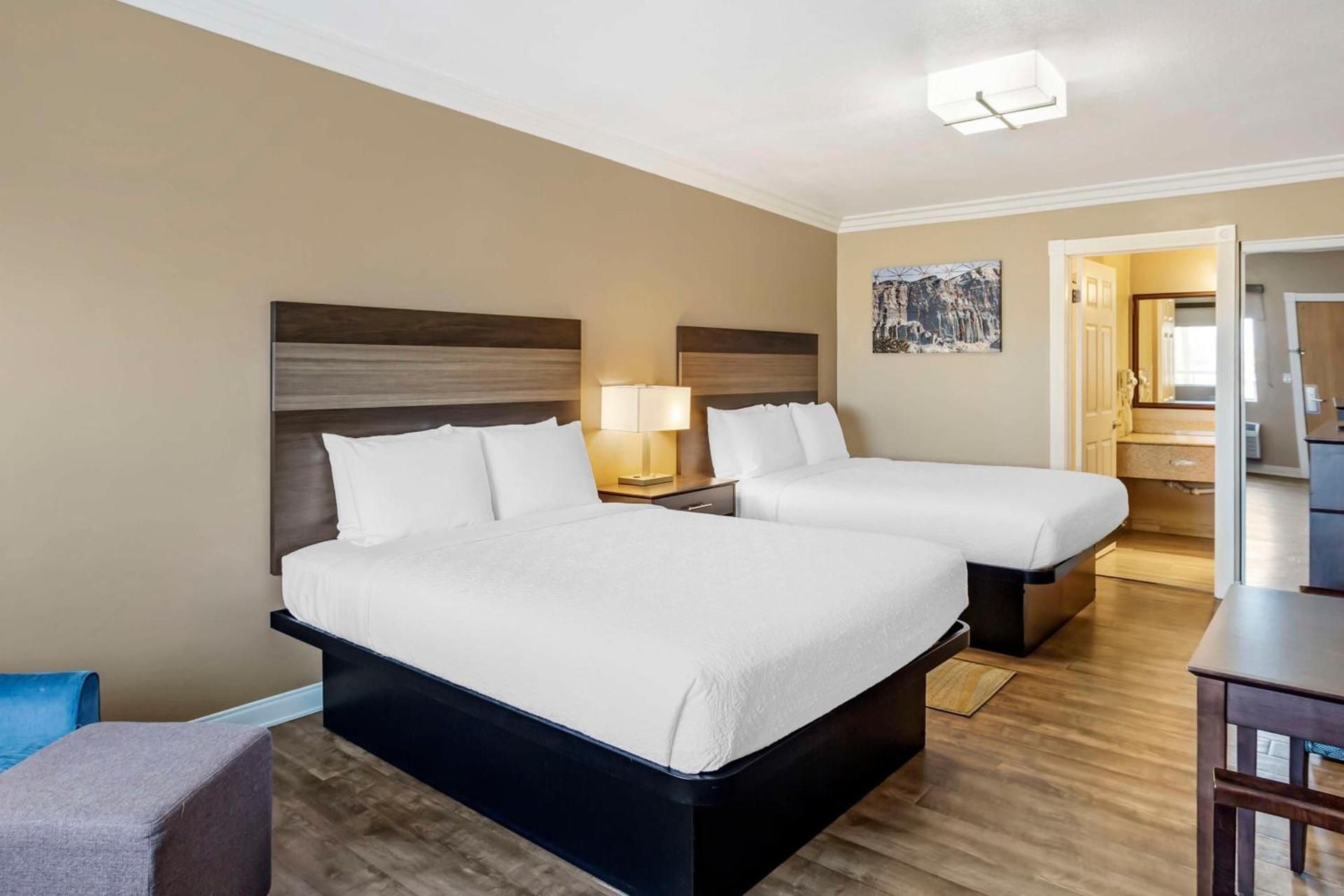 Best Western China Lake Inn photo 31