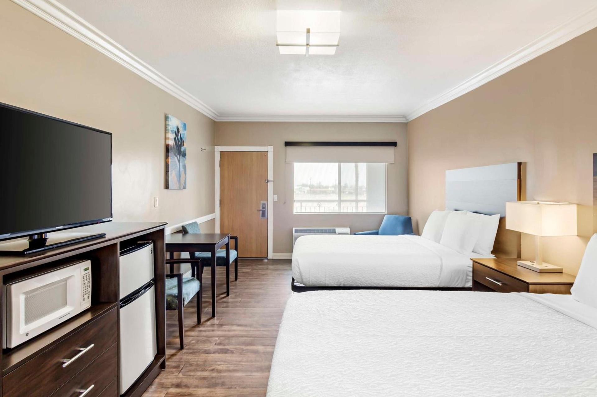Best Western China Lake Inn photo 33