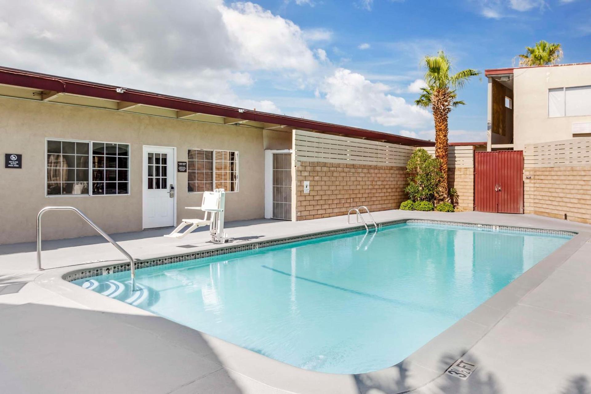Best Western China Lake Inn photo 46