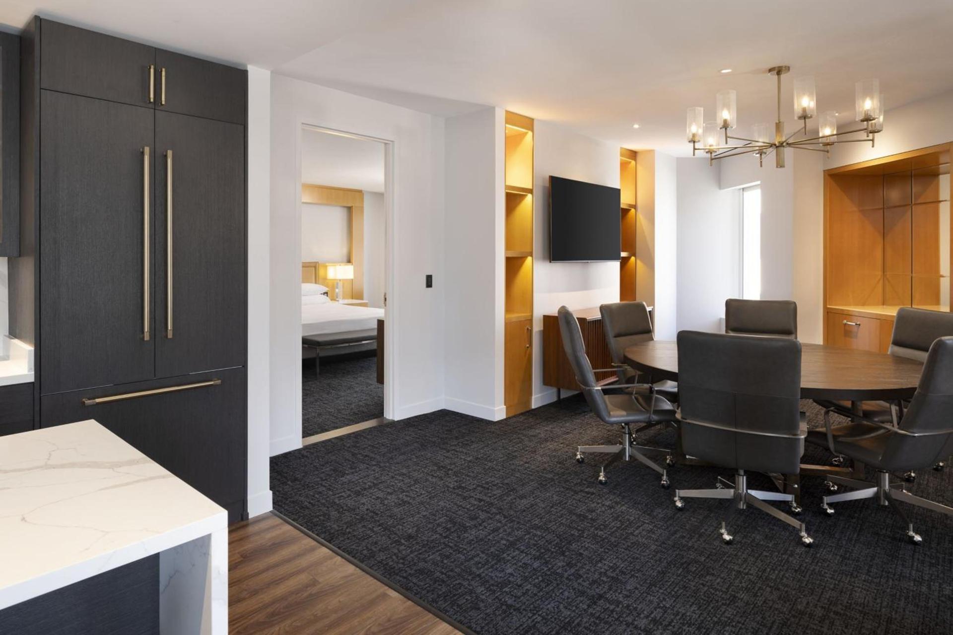 Residence Inn by Marriott Chicago Downtown Magnificent Mile photo 39