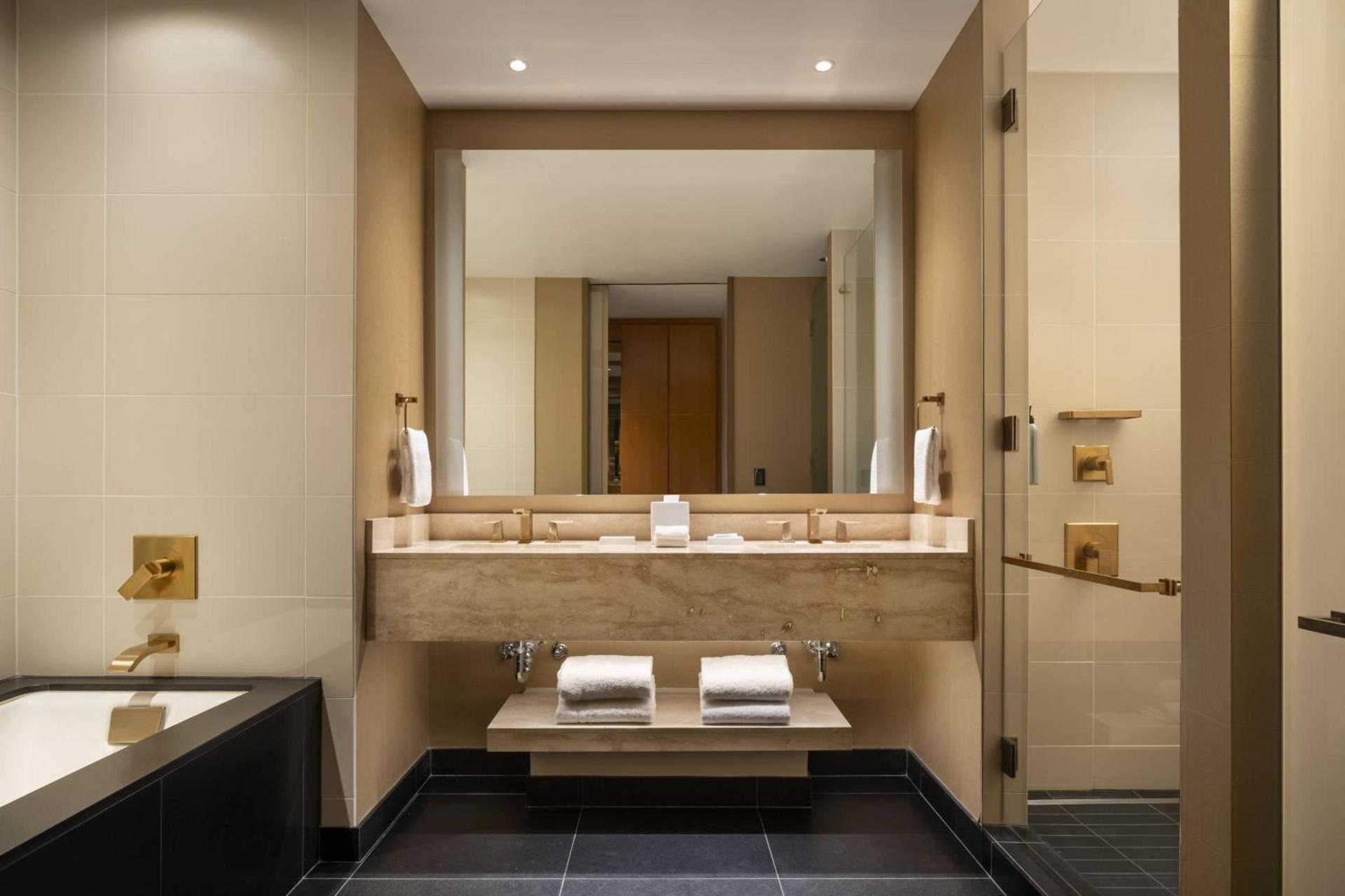 Residence Inn by Marriott Chicago Downtown Magnificent Mile photo 56