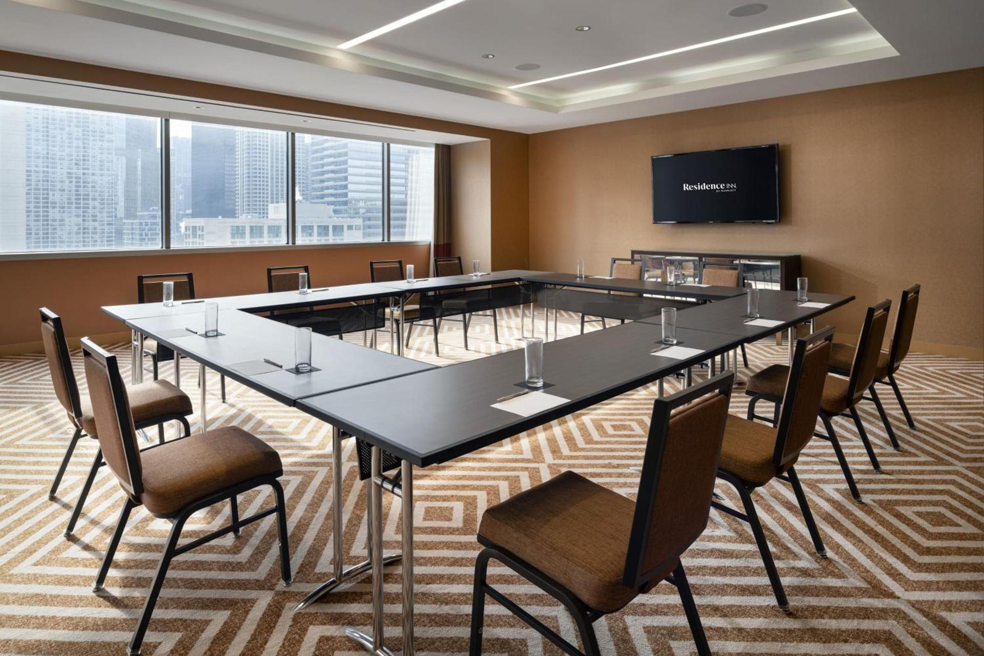 Residence Inn by Marriott Chicago Downtown Magnificent Mile photo 3