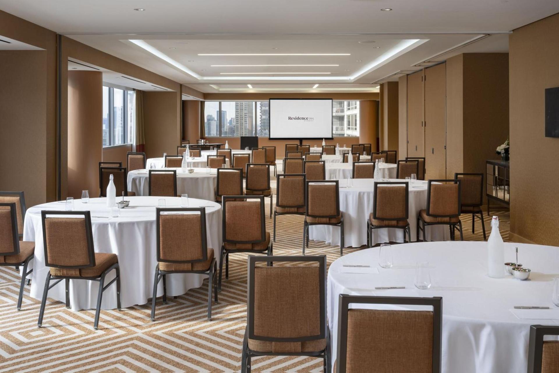 Residence Inn by Marriott Chicago Downtown Magnificent Mile photo 88
