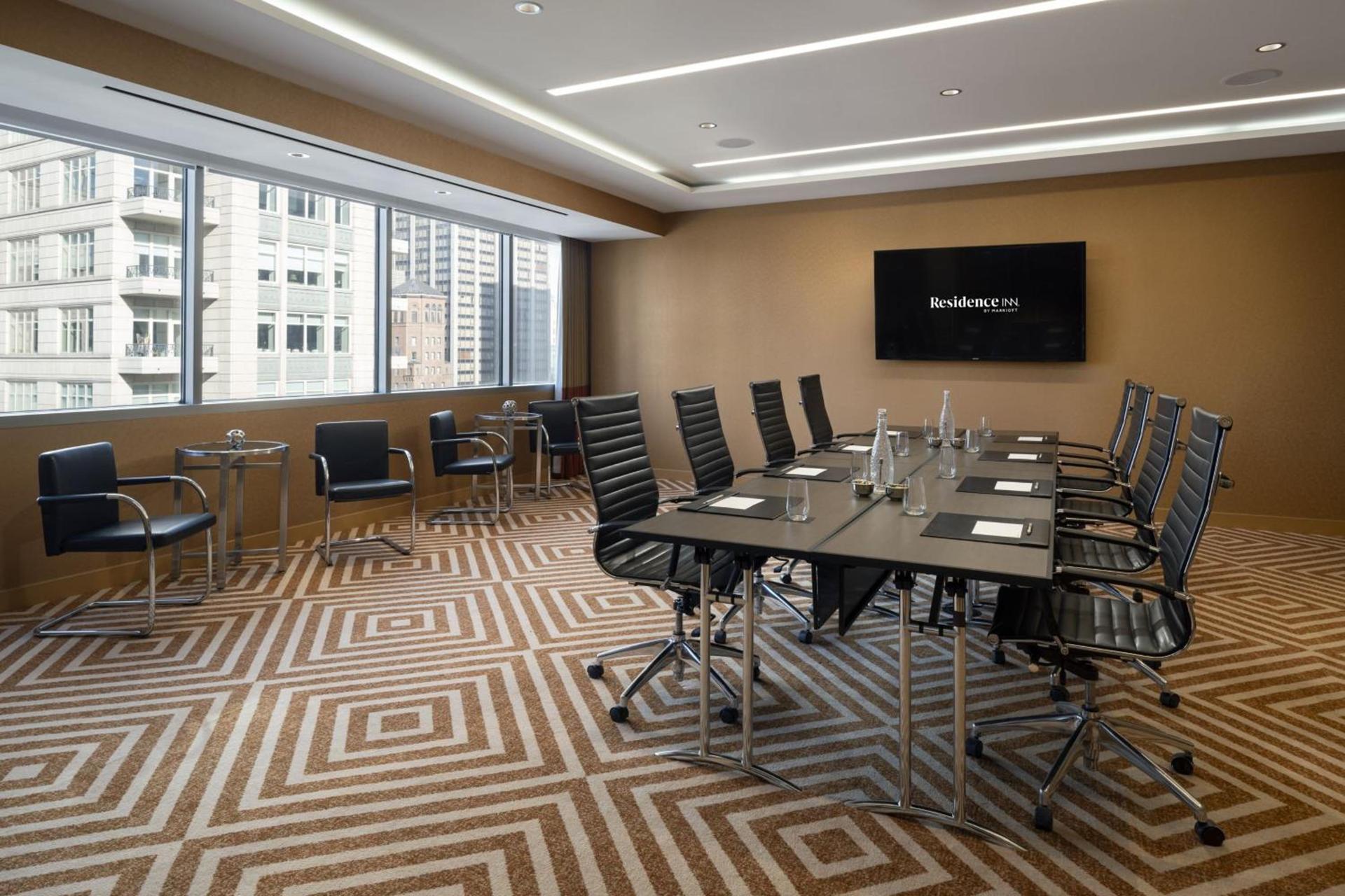 Residence Inn by Marriott Chicago Downtown Magnificent Mile photo 90