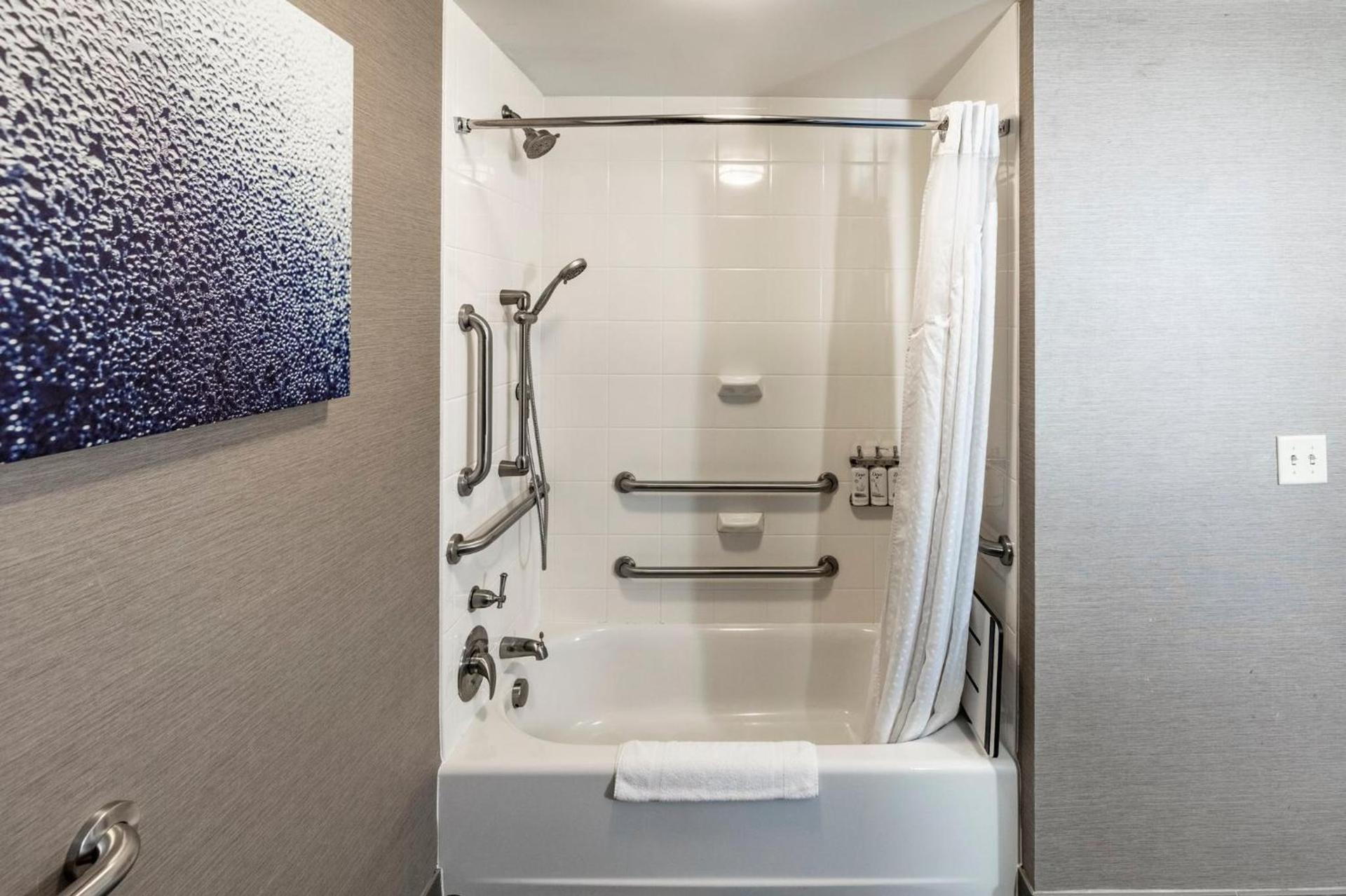 Holiday Inn Owensboro Riverfront by IHG photo 72