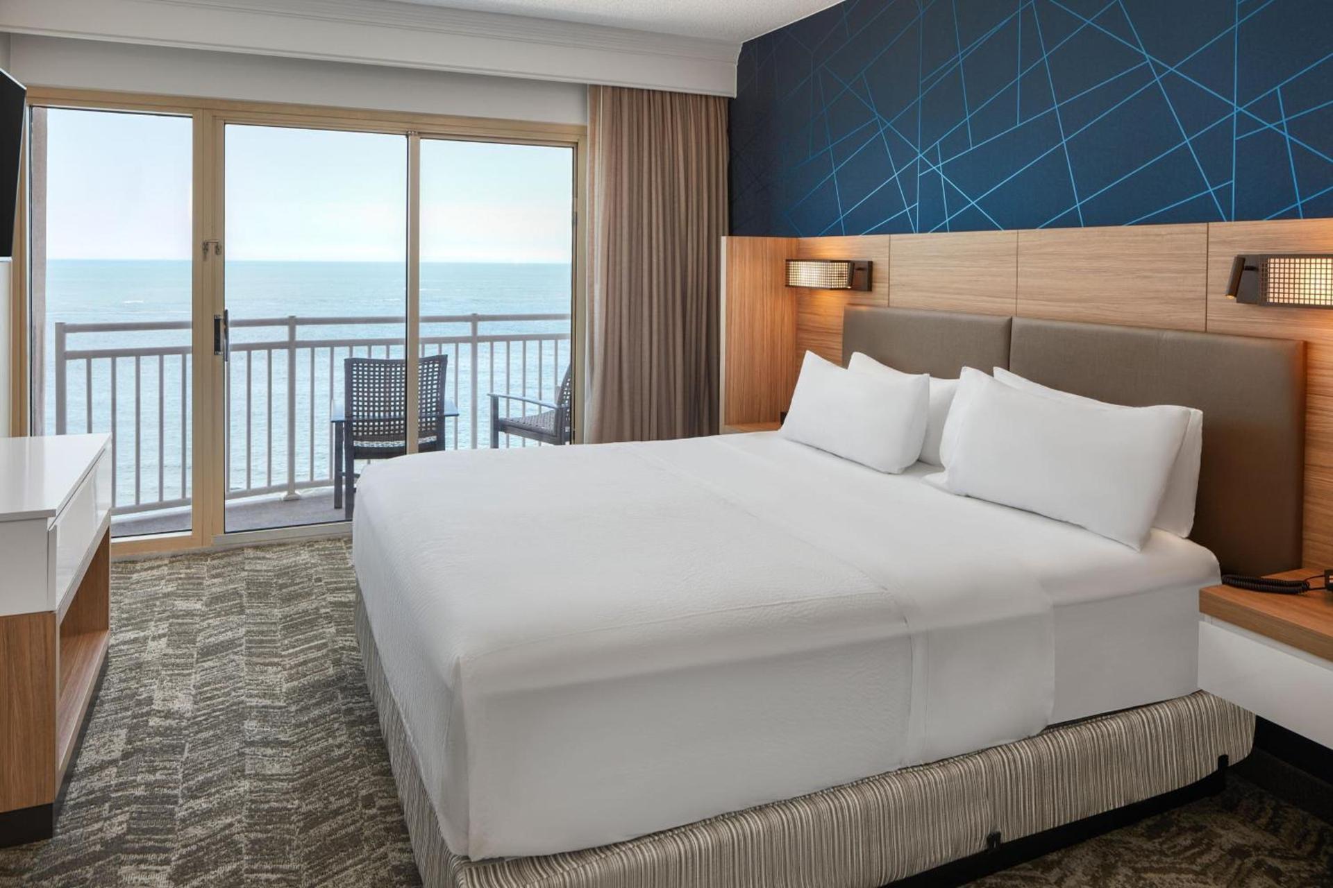 SpringHill Suites by Marriott Virginia Beach Oceanfront photo 11