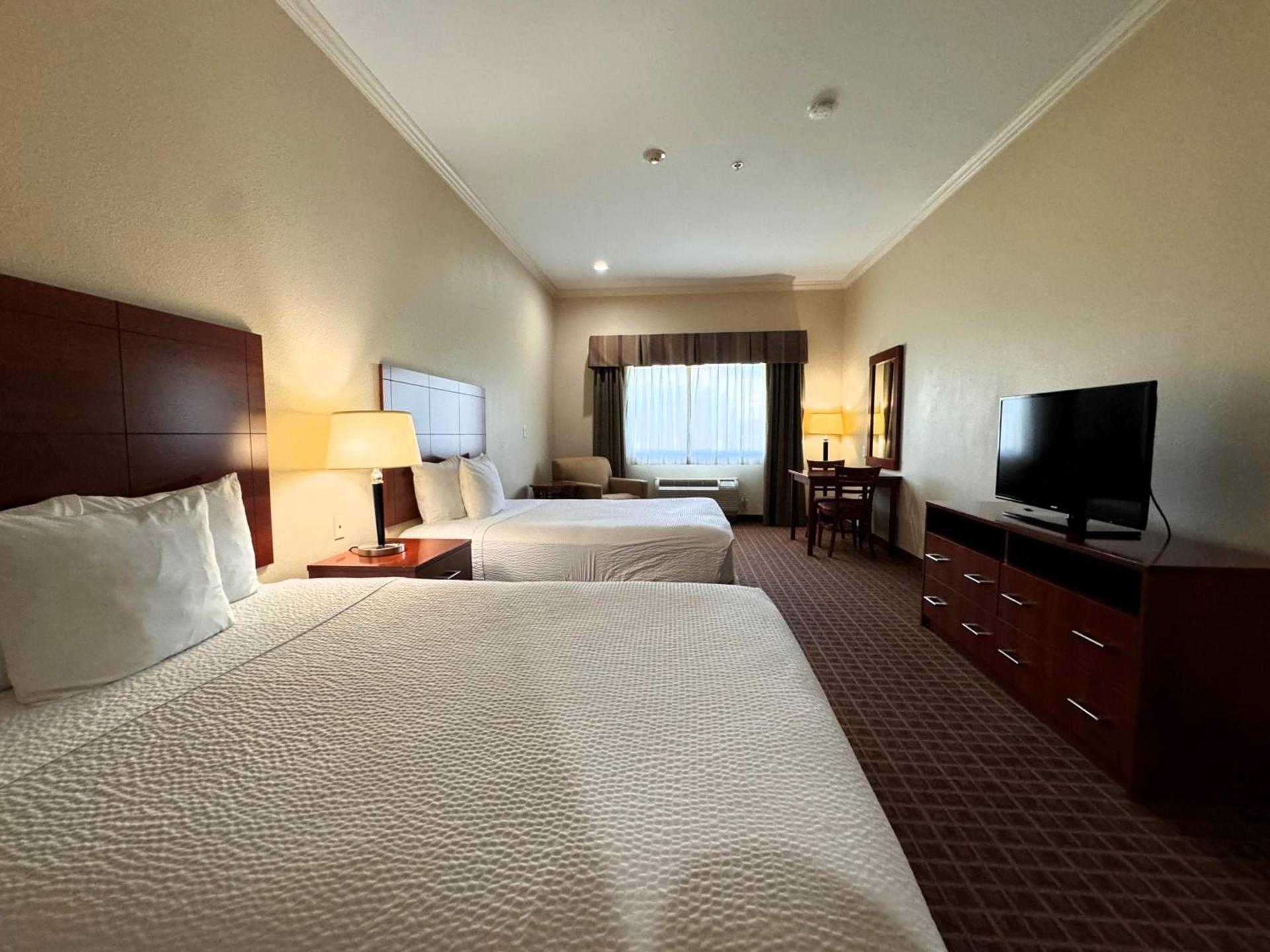 Ramada by Wyndham College Station photo 61