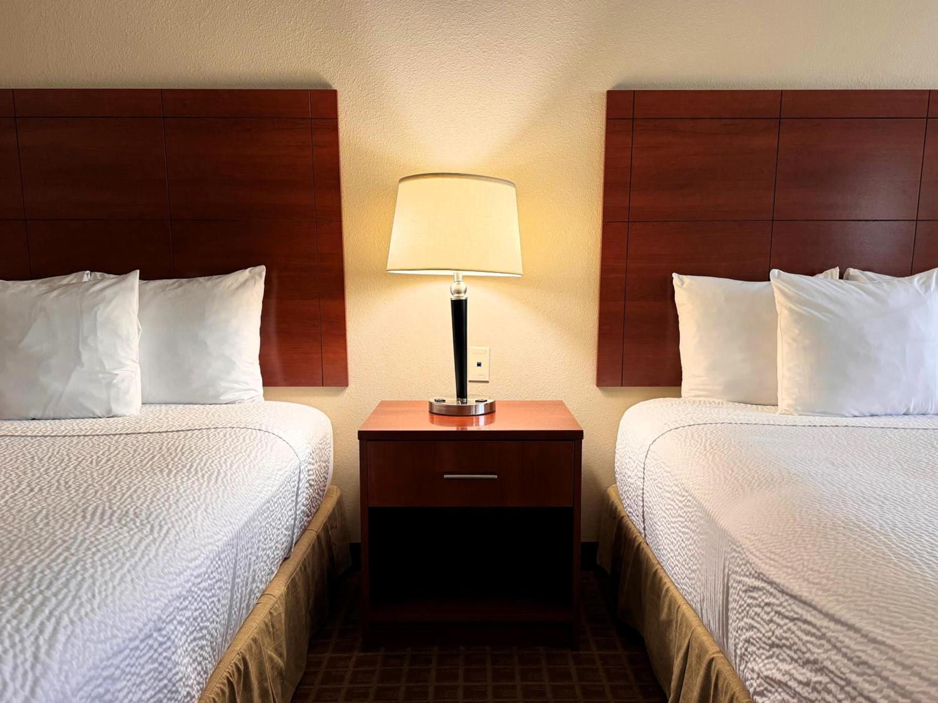 Ramada by Wyndham College Station photo 60