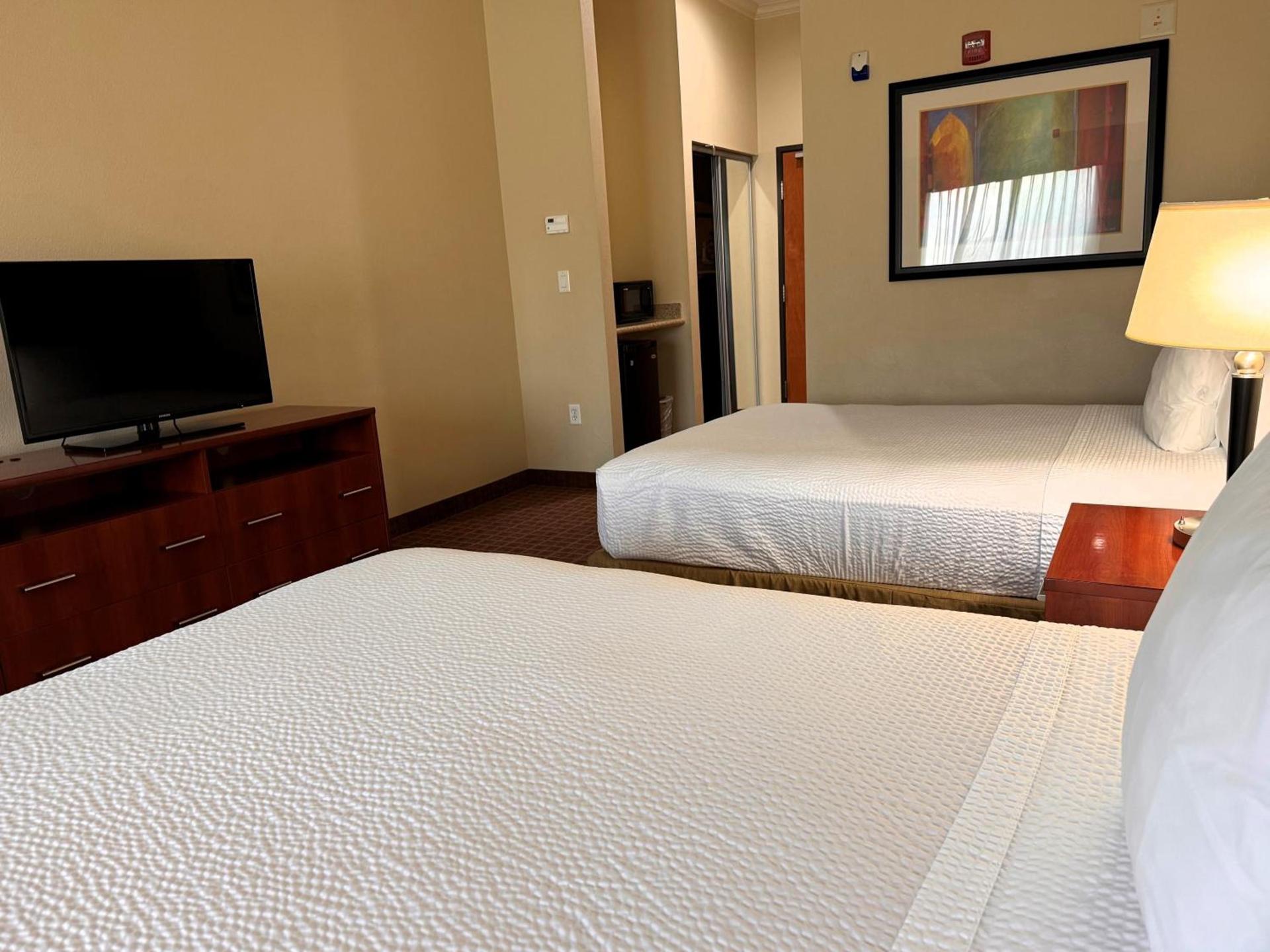Ramada by Wyndham College Station photo 62