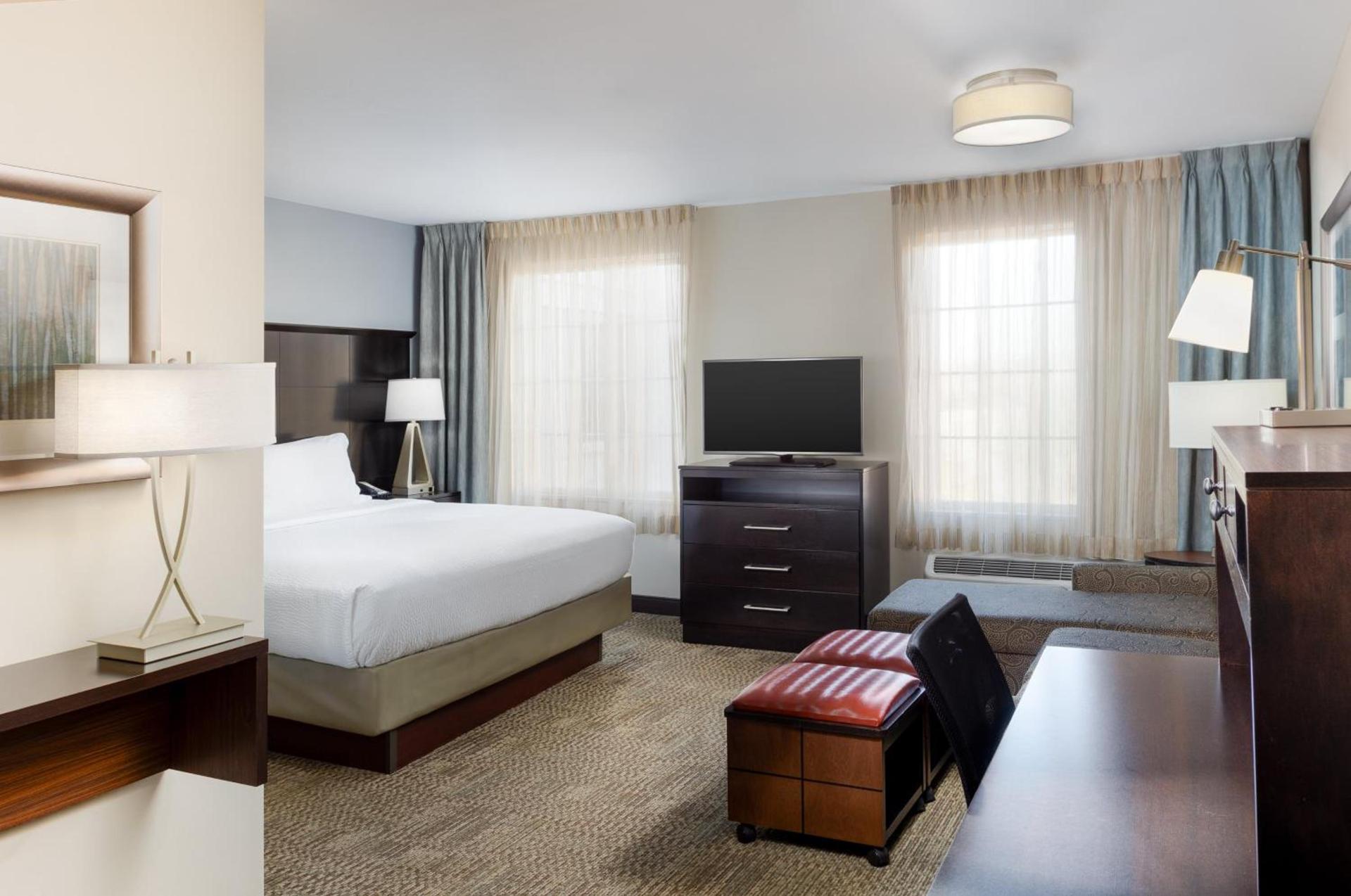 Staybridge Suites Sacramento-Folsom by IHG photo 62