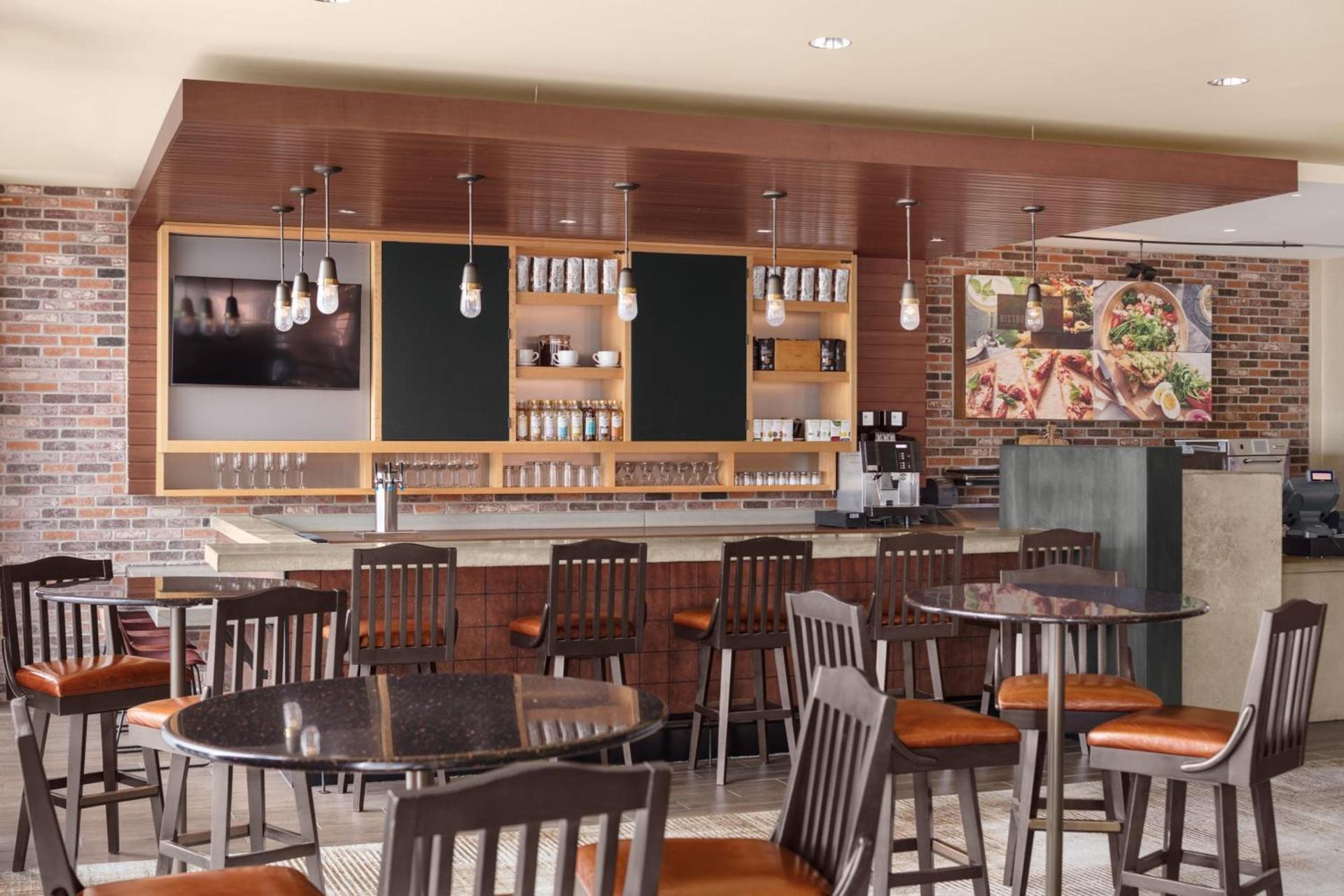 Courtyard by Marriott Portland Downtown/Waterfront photo 18