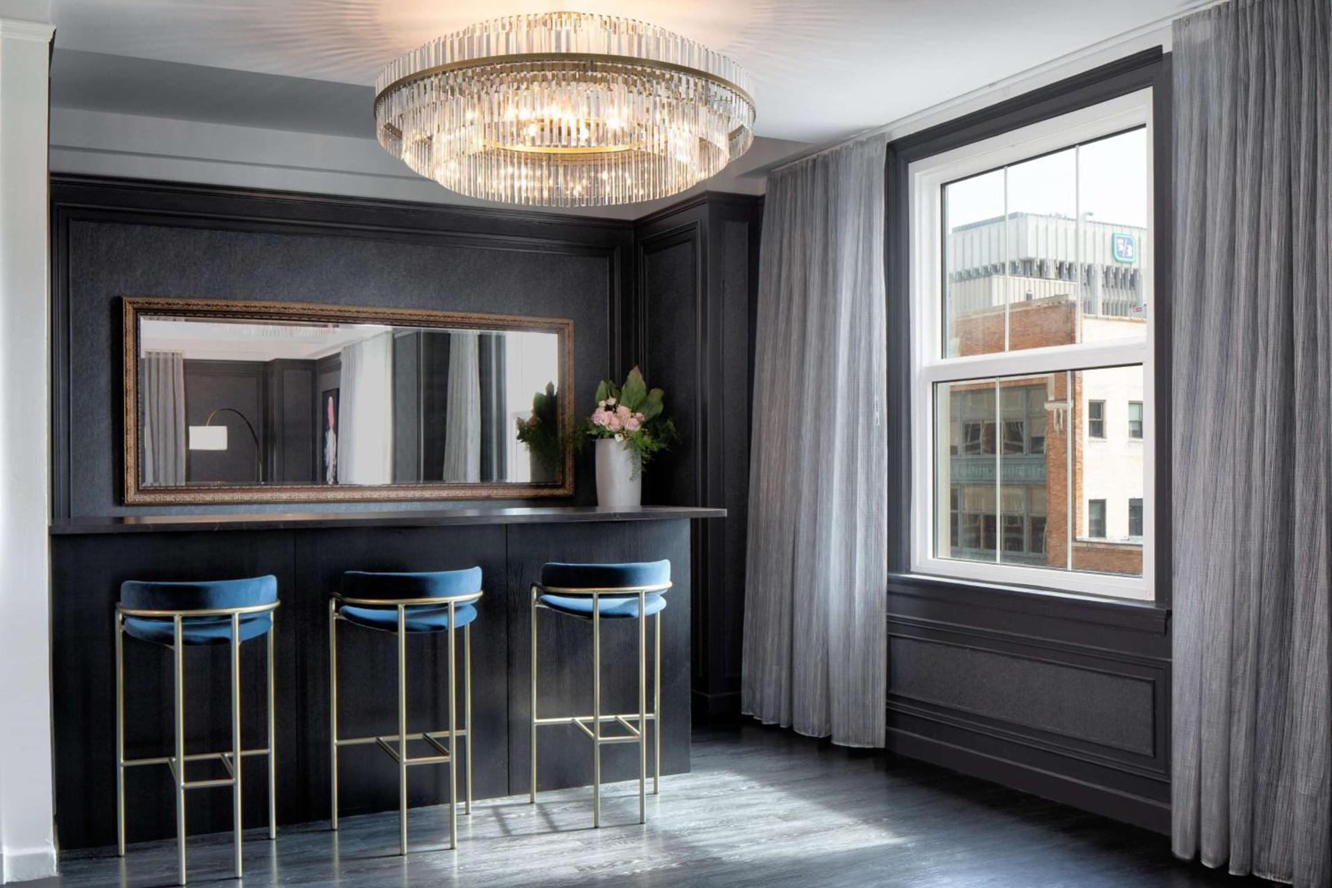 Amway Grand Plaza Hotel, Curio Collection by Hilton photo 60