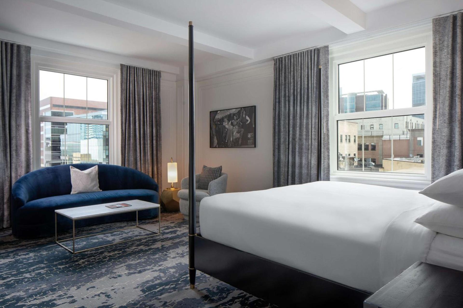 Amway Grand Plaza Hotel, Curio Collection by Hilton photo 61