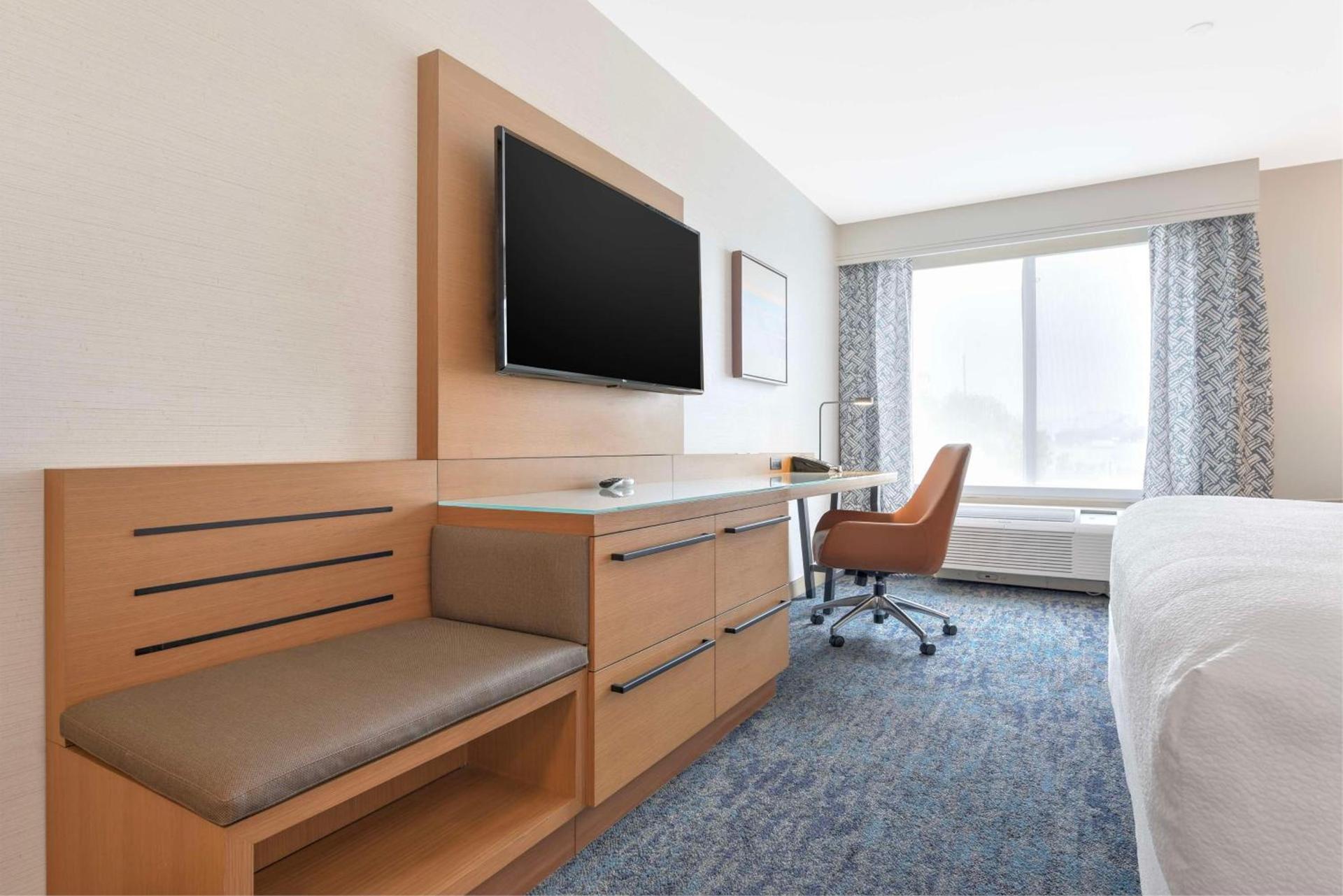 Hilton Garden Inn LAX - El Segundo photo 34