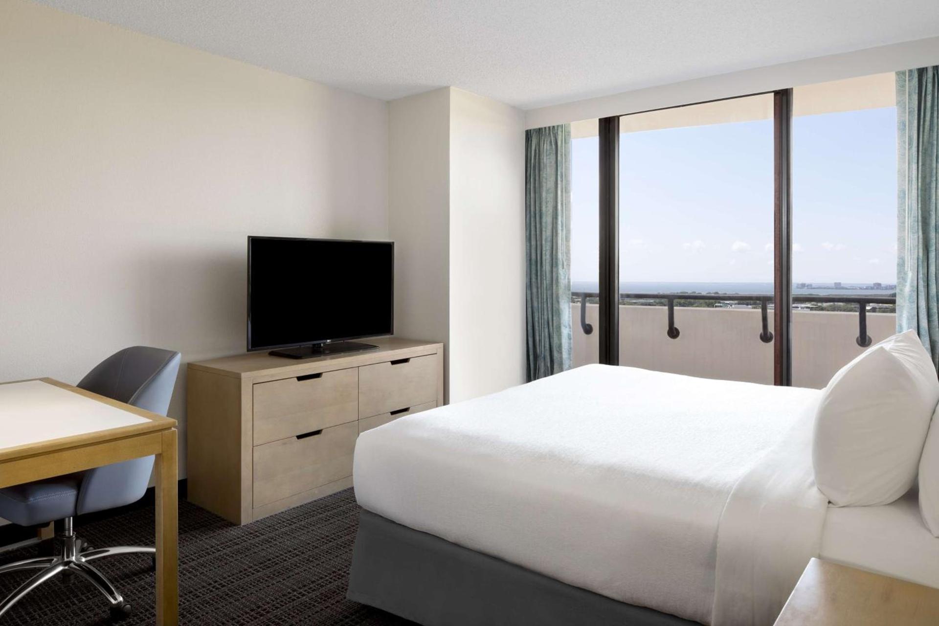 Embassy Suites by Hilton Tampa Airport Westshore photo 23