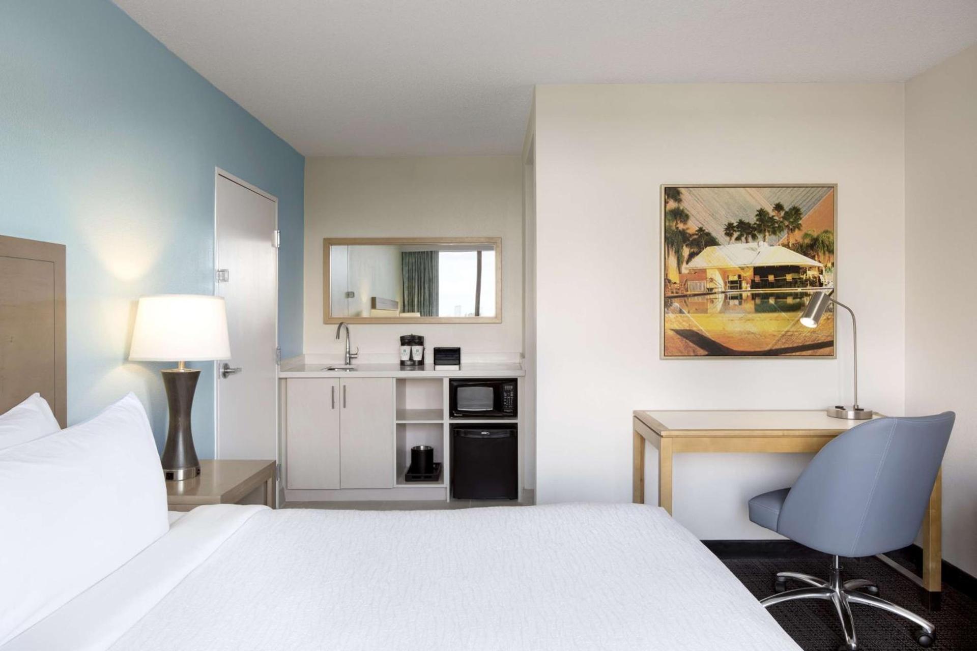 Embassy Suites by Hilton Tampa Airport Westshore photo 73