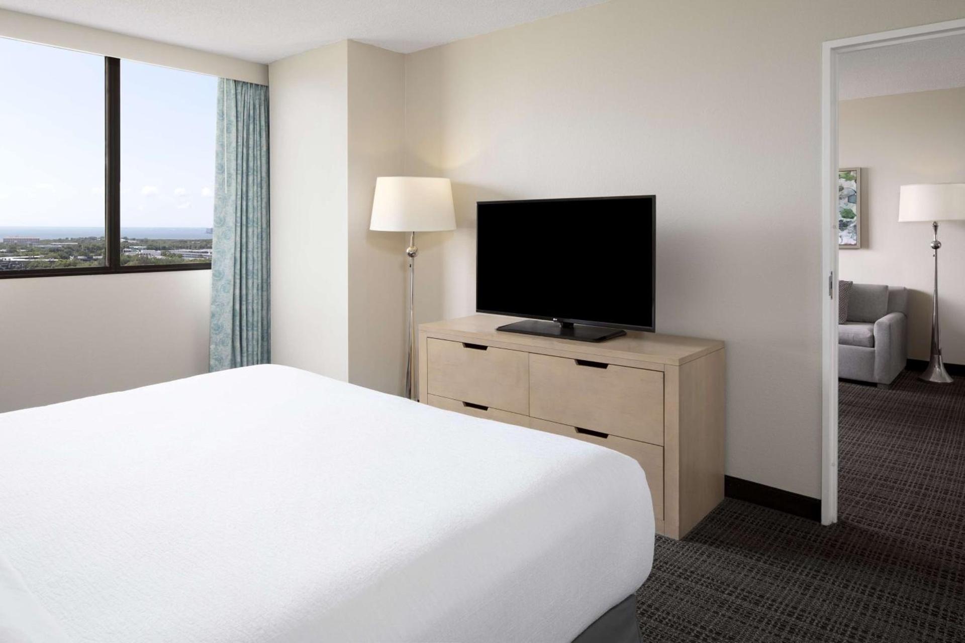 Embassy Suites by Hilton Tampa Airport Westshore photo 24