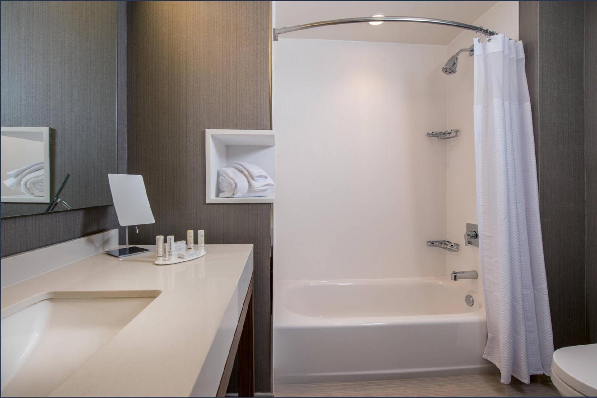 Courtyard by Marriott Shippensburg photo 13