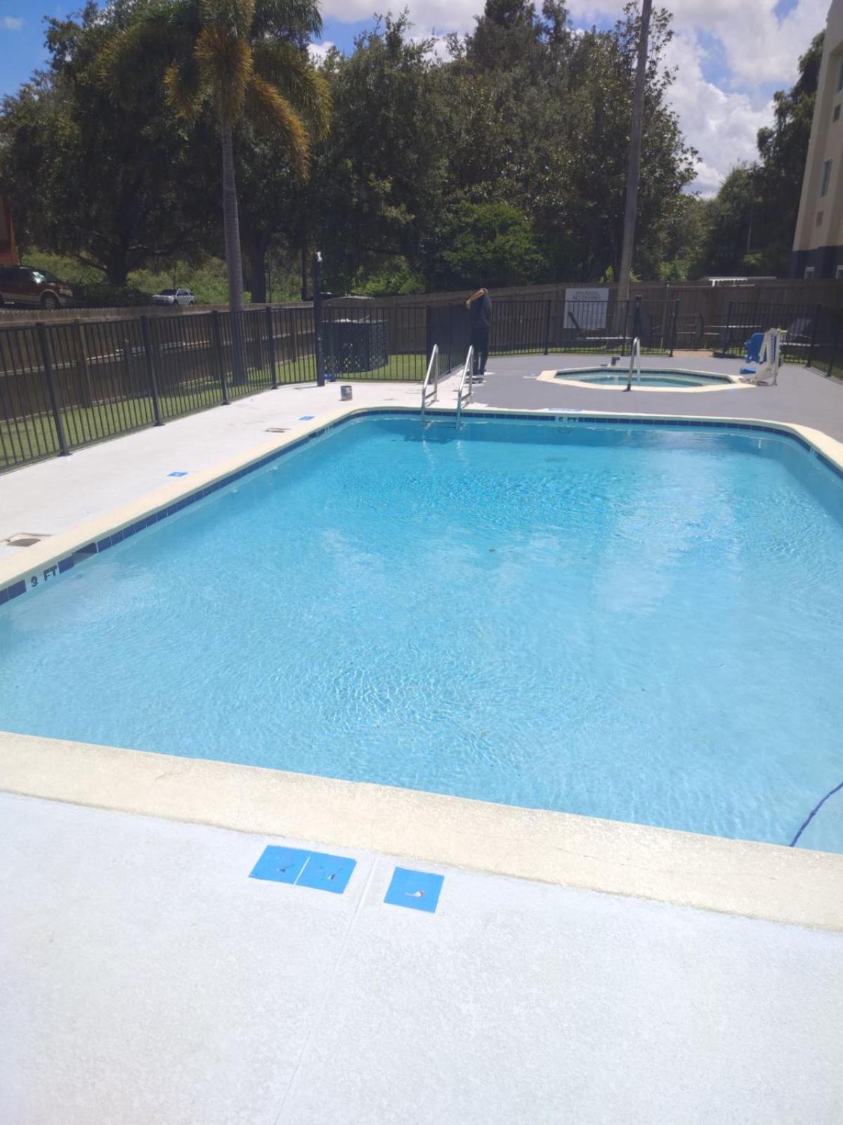 Fairfield Inn and Suites by Marriott Tampa North photo 2
