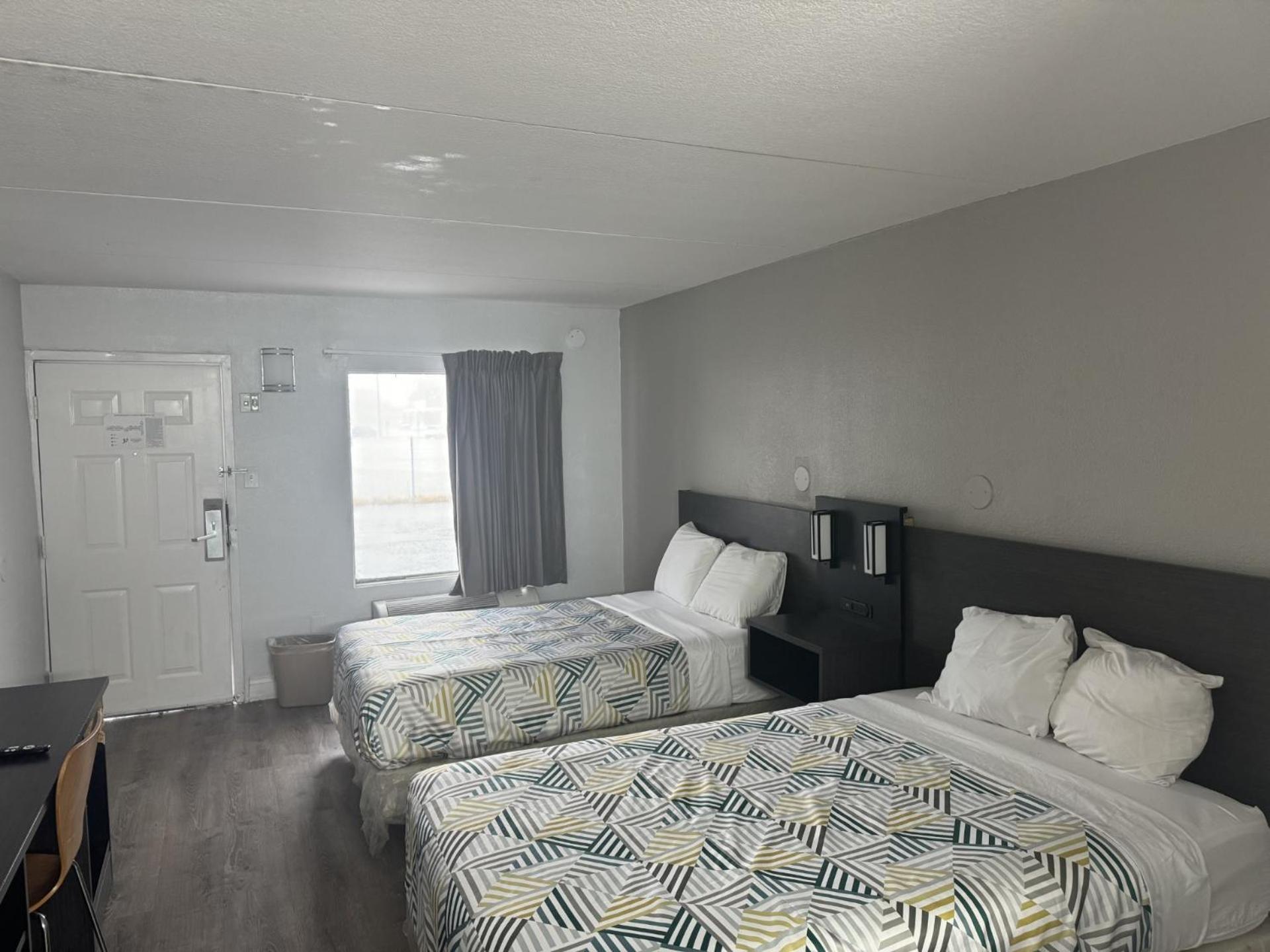Travelodge by Wyndham Norfolk Airport photo 7