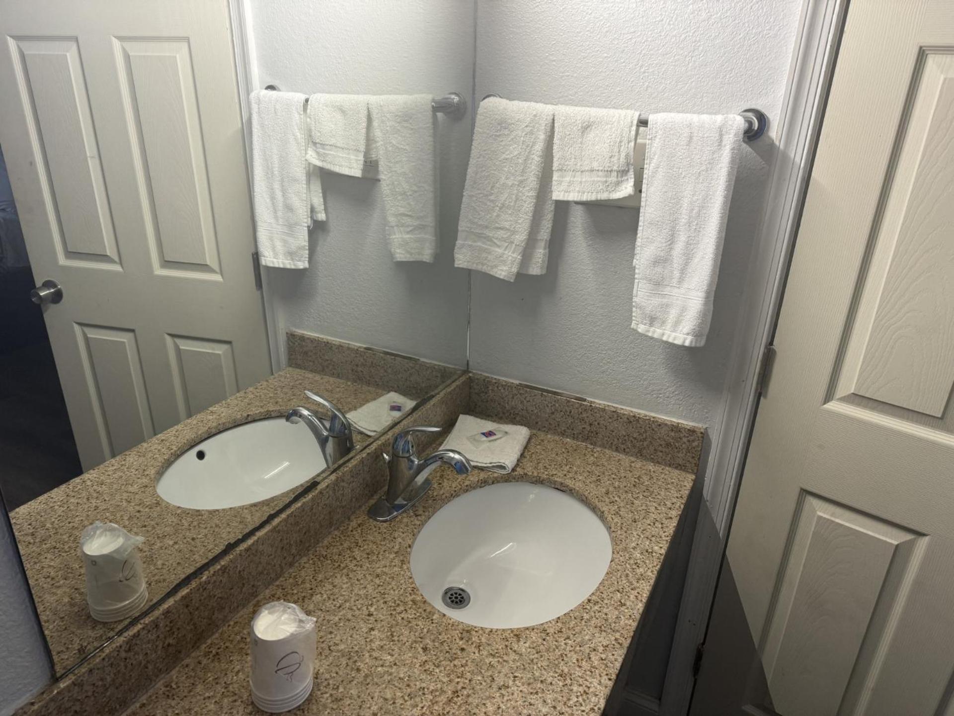 Travelodge by Wyndham Norfolk Airport photo 50