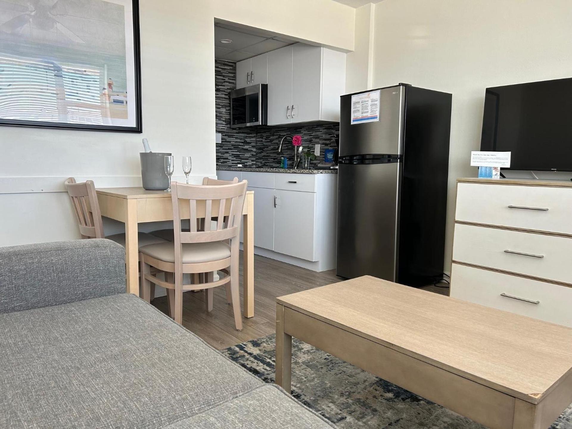 Esplanade Suites - A Sundance Vacations Property photo 24