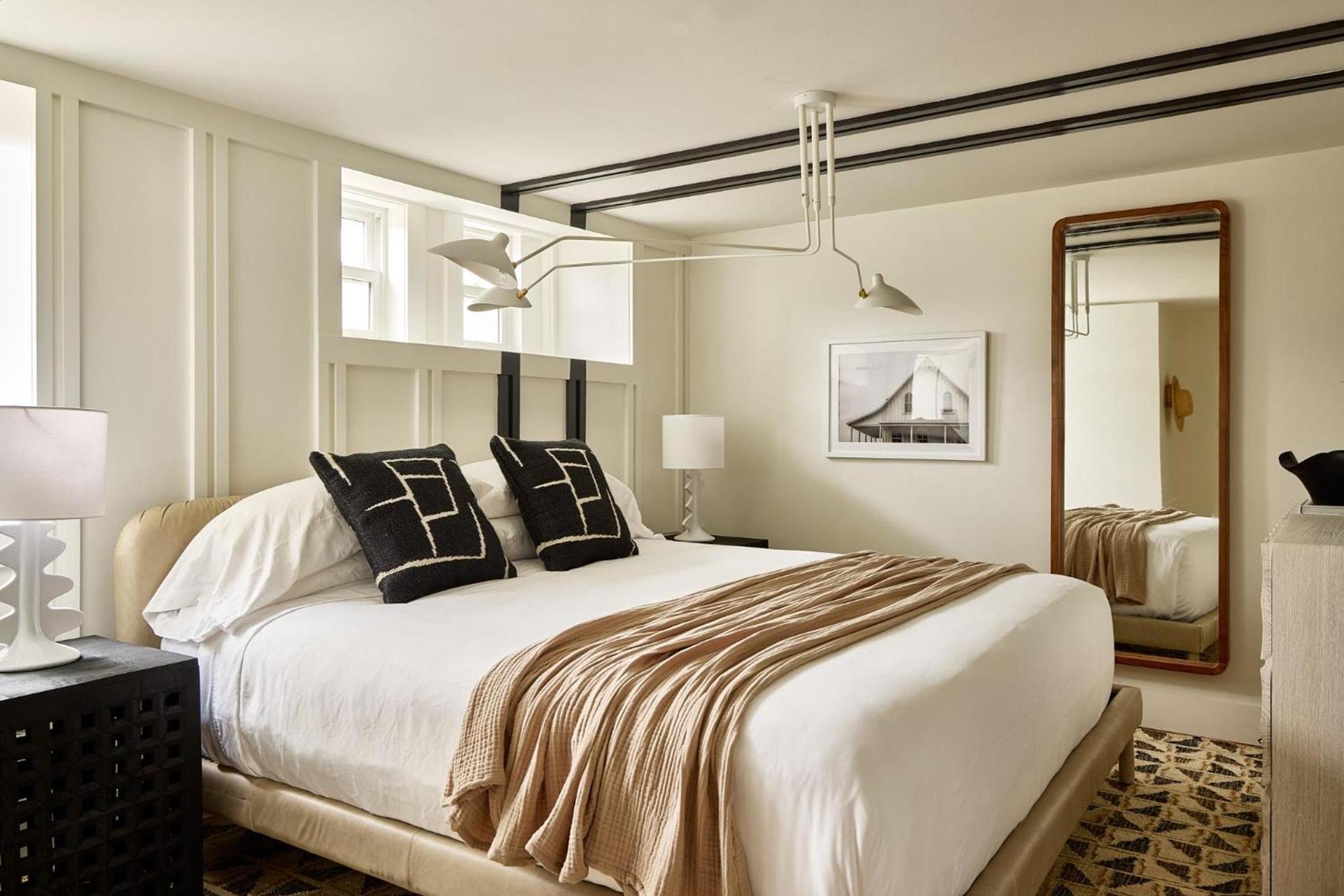 Block Island Beach House photo 100