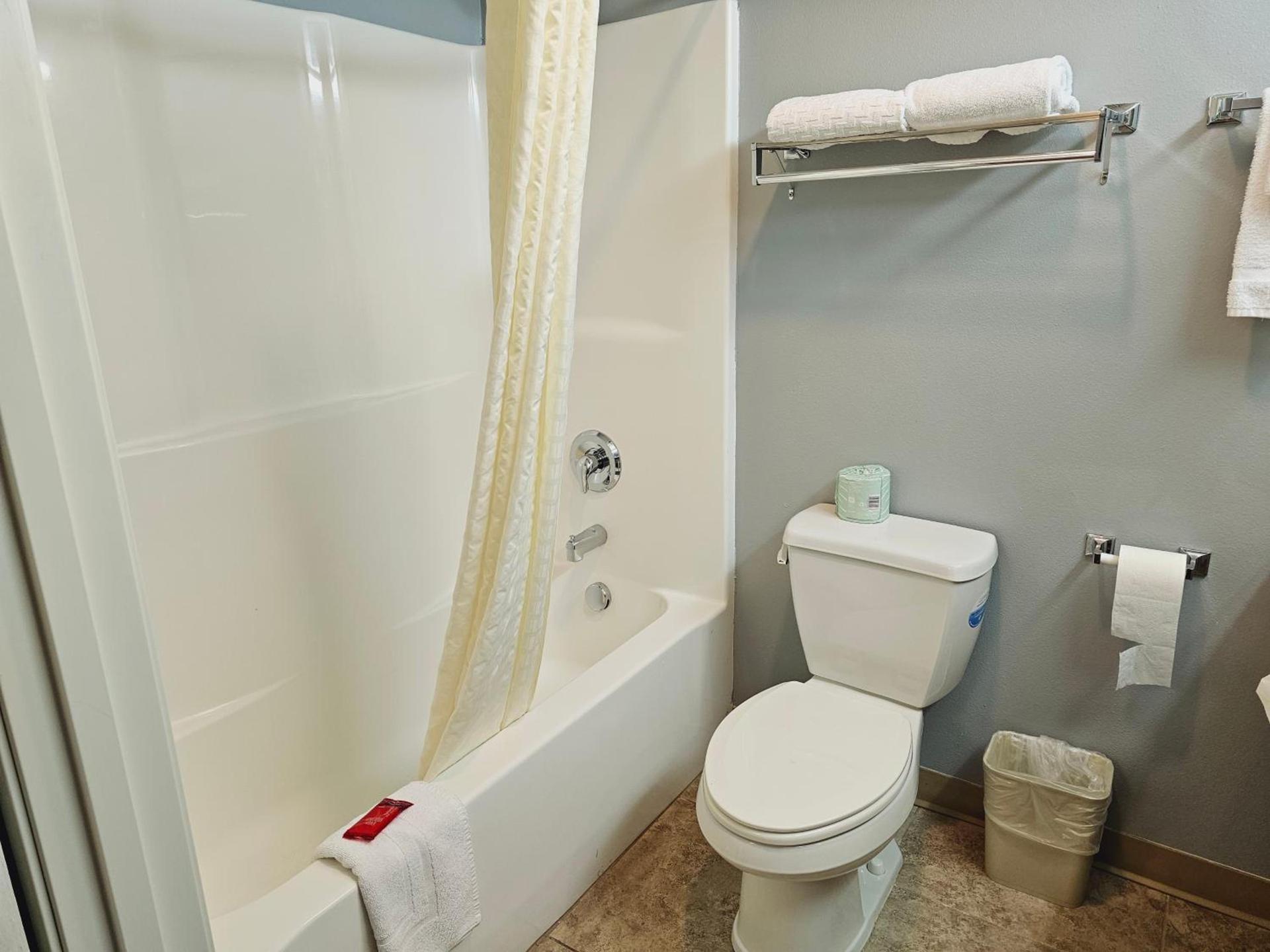 Executive Inn & Suites Extended Stay - Vernal photo 14