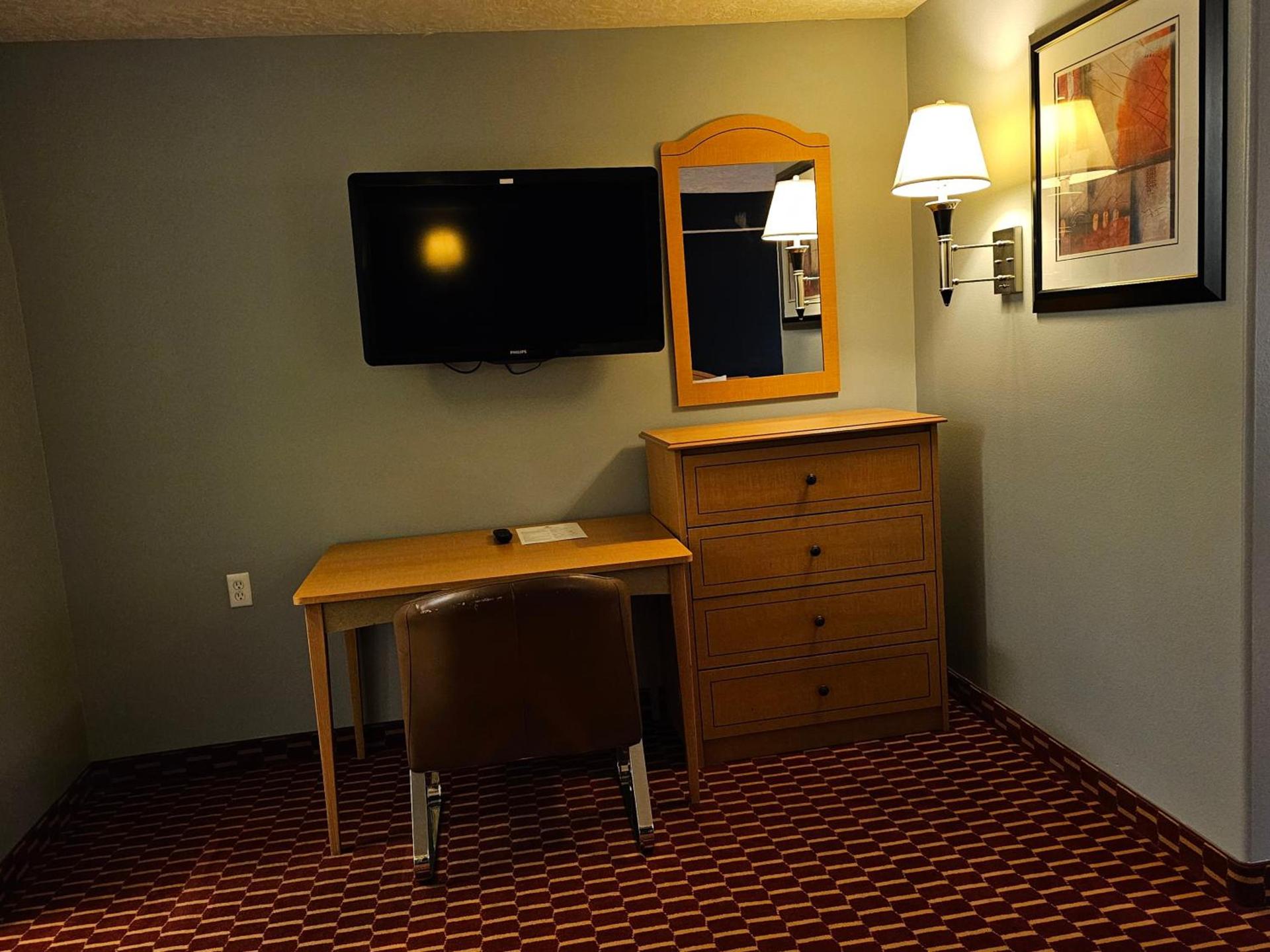 Executive Inn & Suites Extended Stay - Vernal photo 20