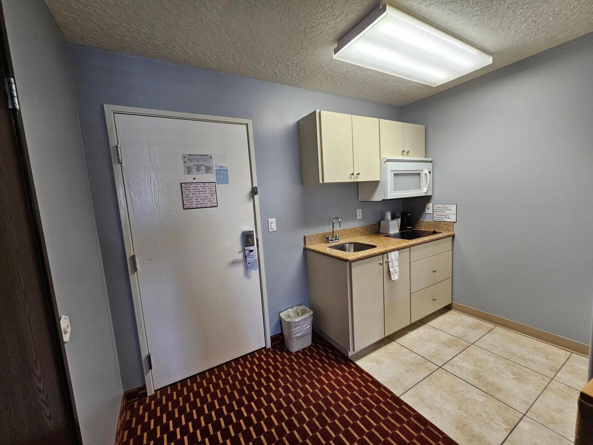 Executive Inn & Suites Extended Stay - Vernal photo 23