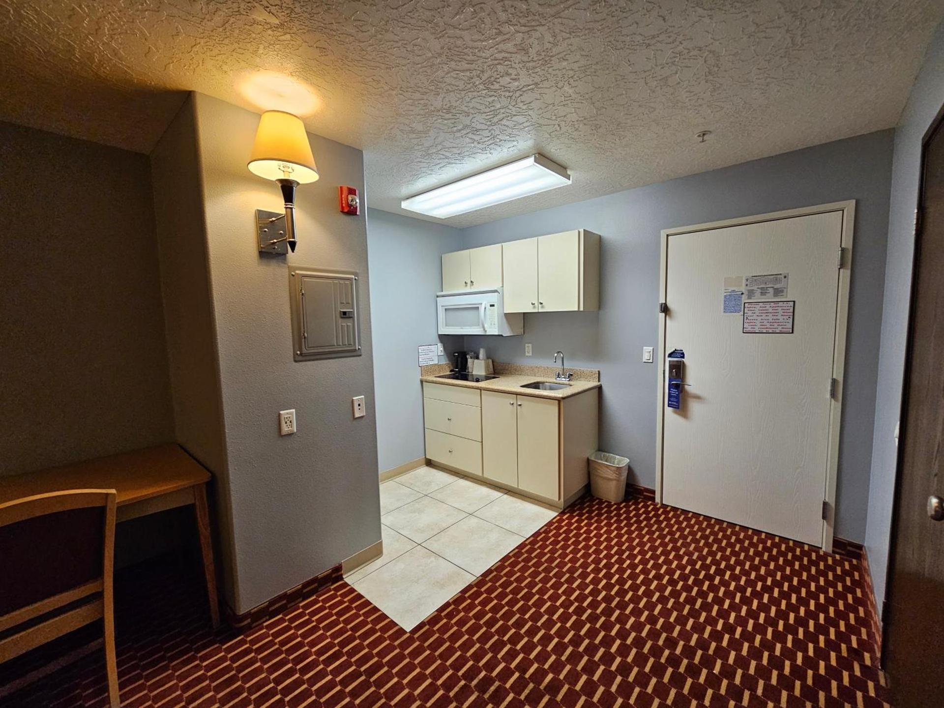 Executive Inn & Suites Extended Stay - Vernal photo 22