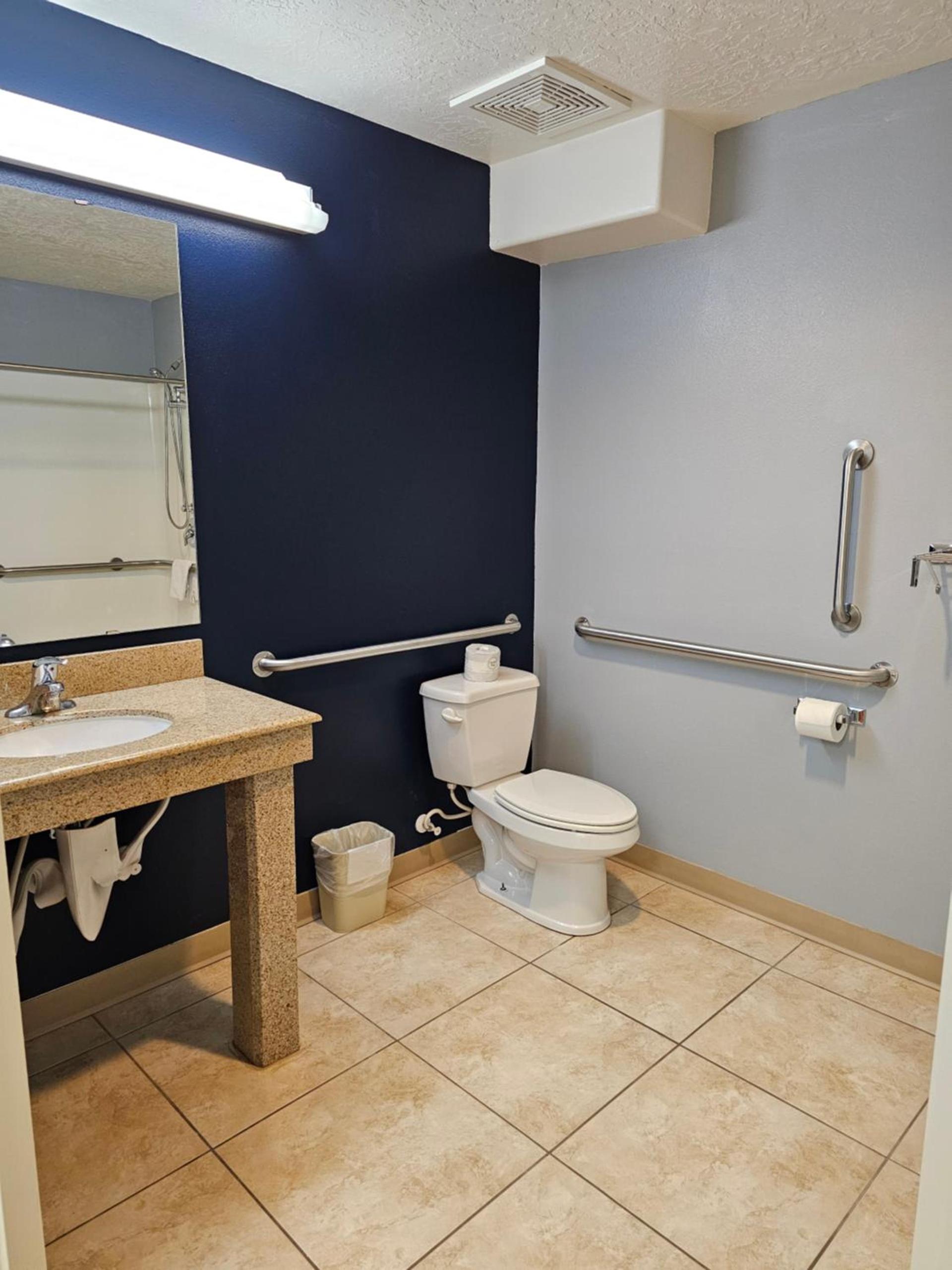 Executive Inn & Suites Extended Stay - Vernal photo 24