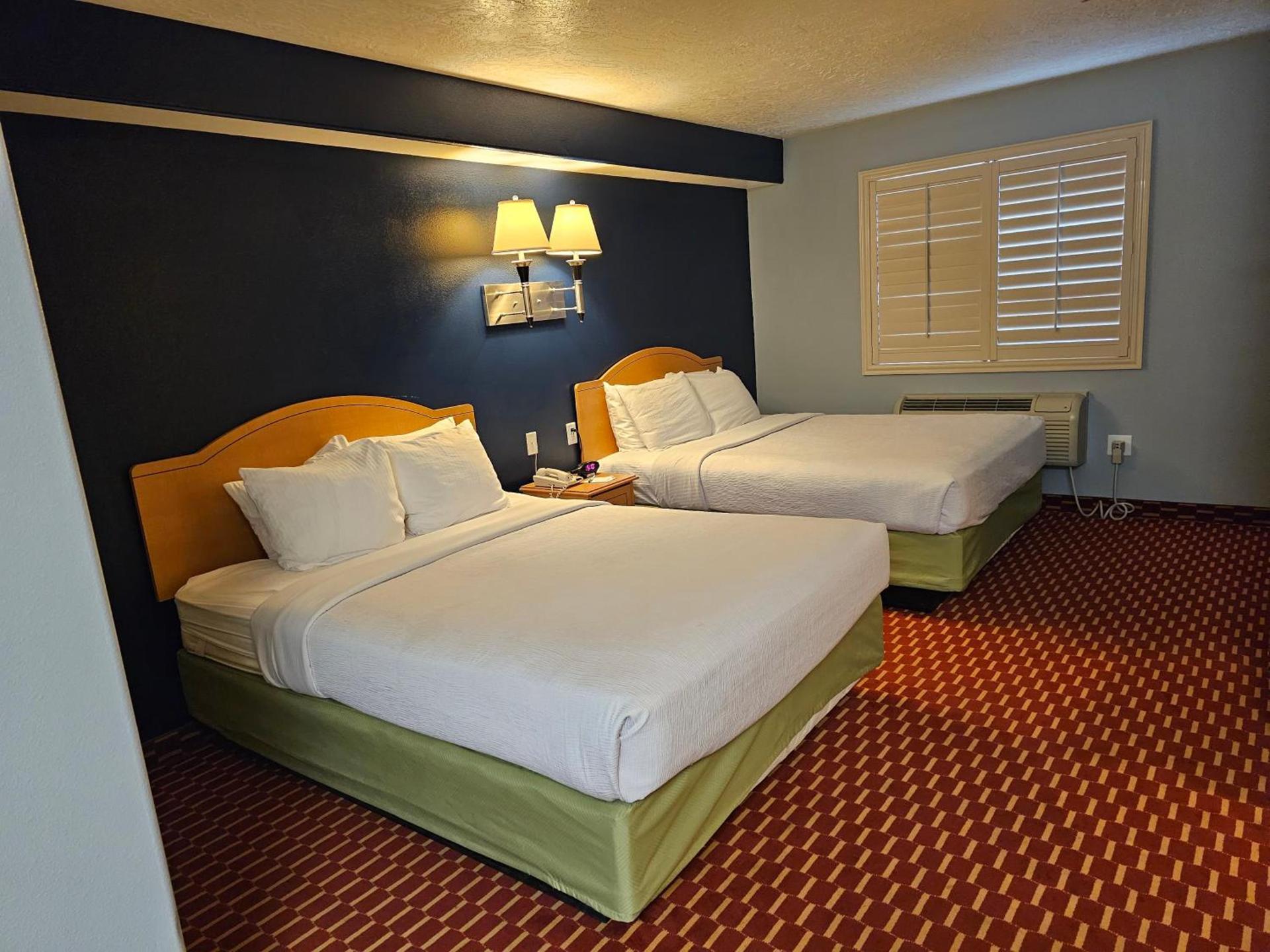 Executive Inn & Suites Extended Stay - Vernal photo 3