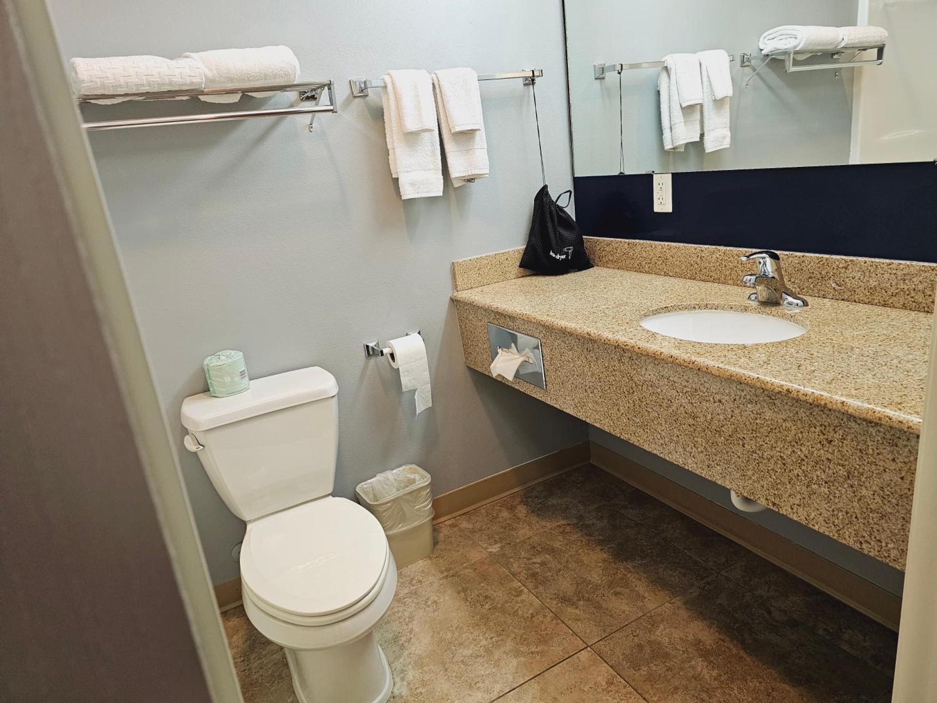 Executive Inn & Suites Extended Stay - Vernal photo 29