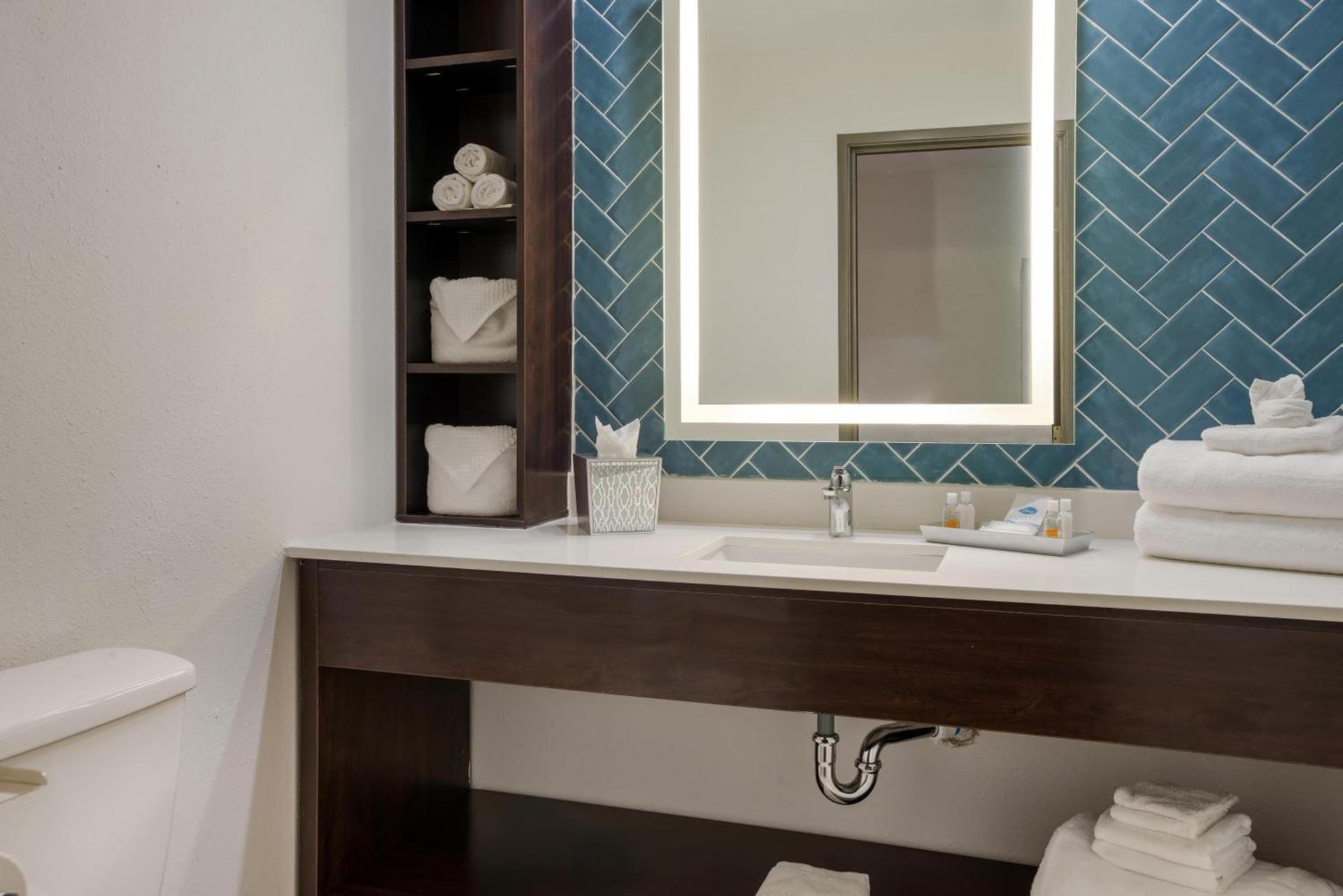 The Marco Hotel Lake Charles photo 27
