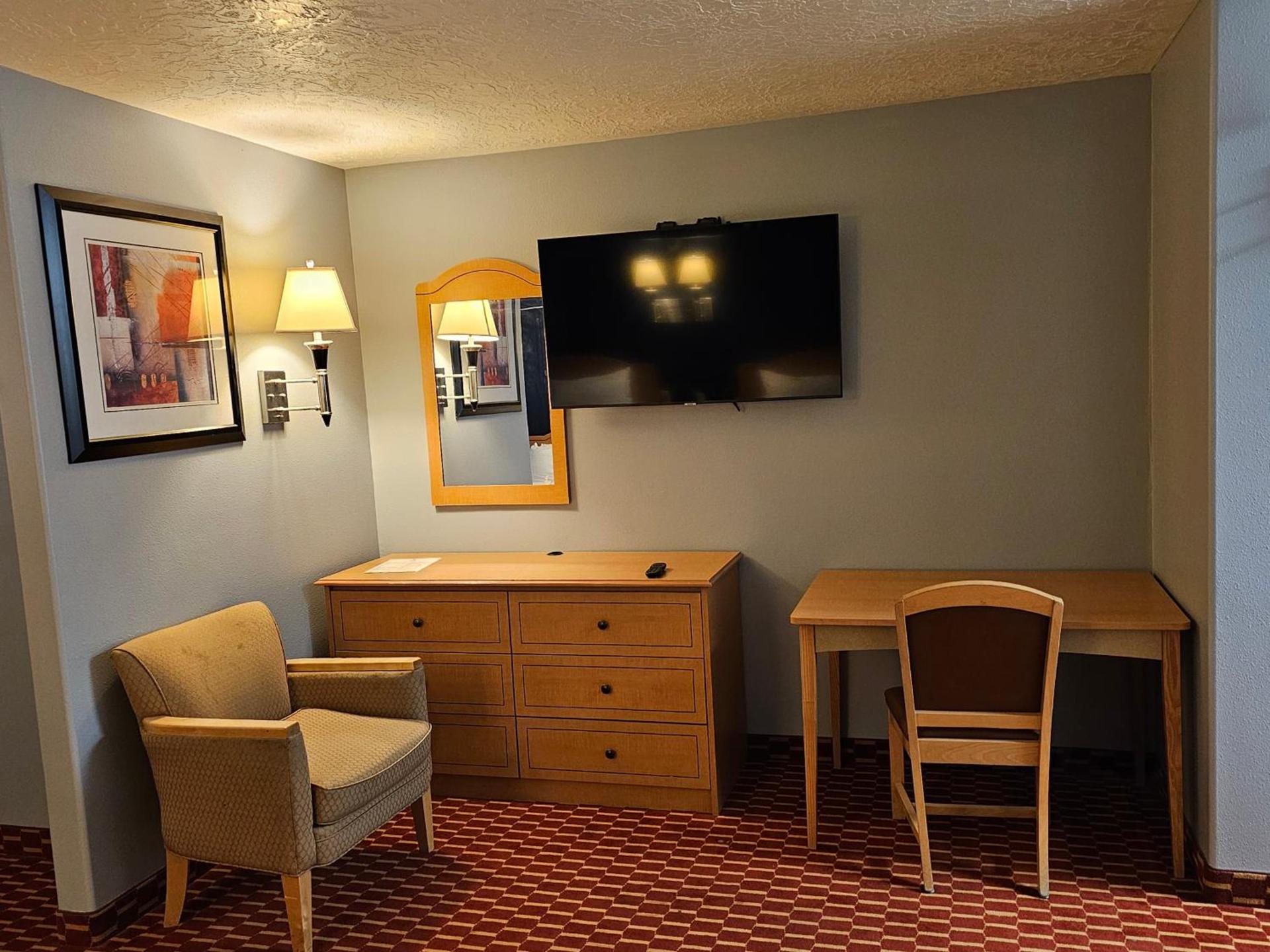 Executive Inn & Suites Extended Stay - Vernal photo 43