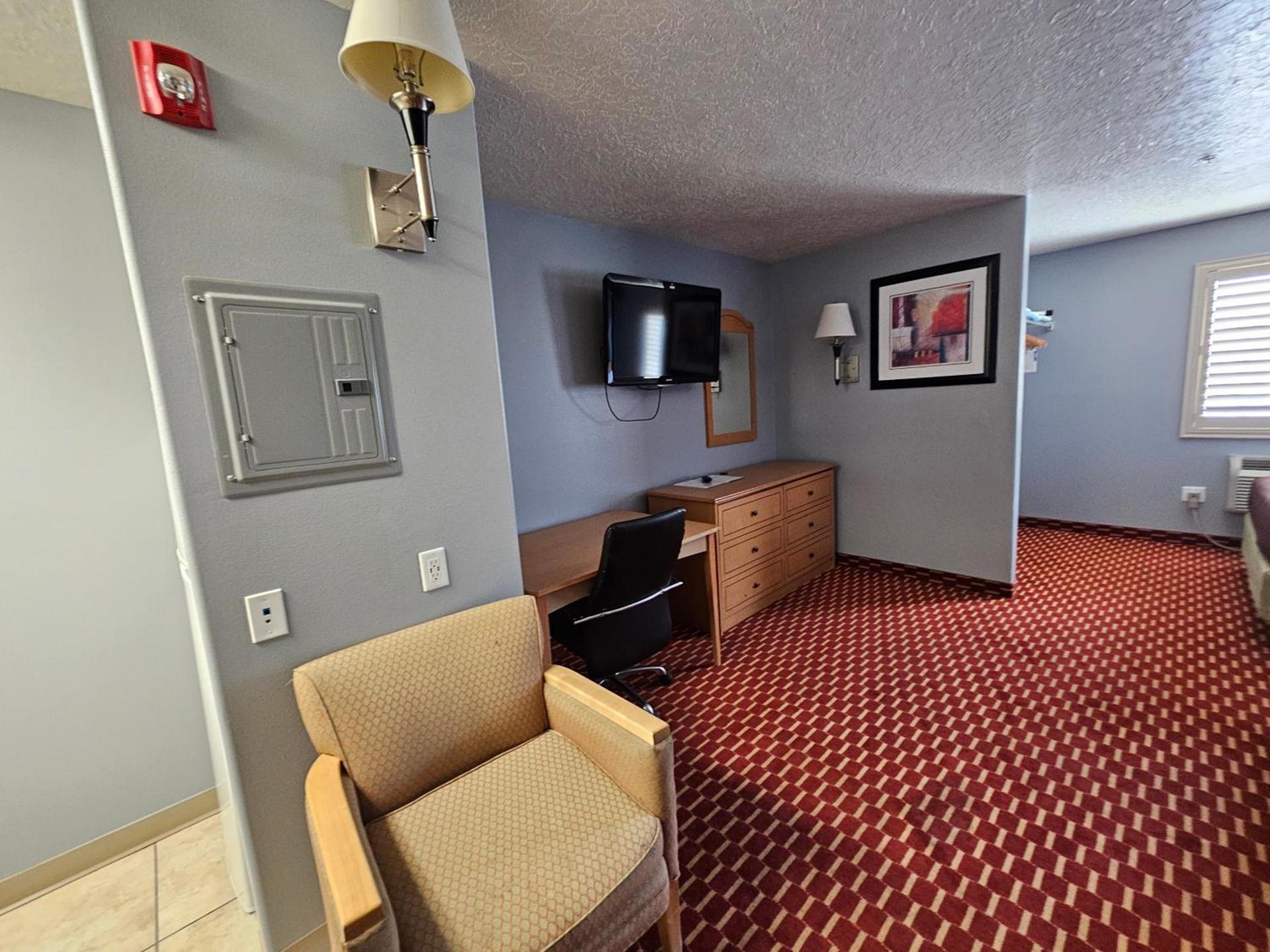 Executive Inn & Suites Extended Stay - Vernal photo 44