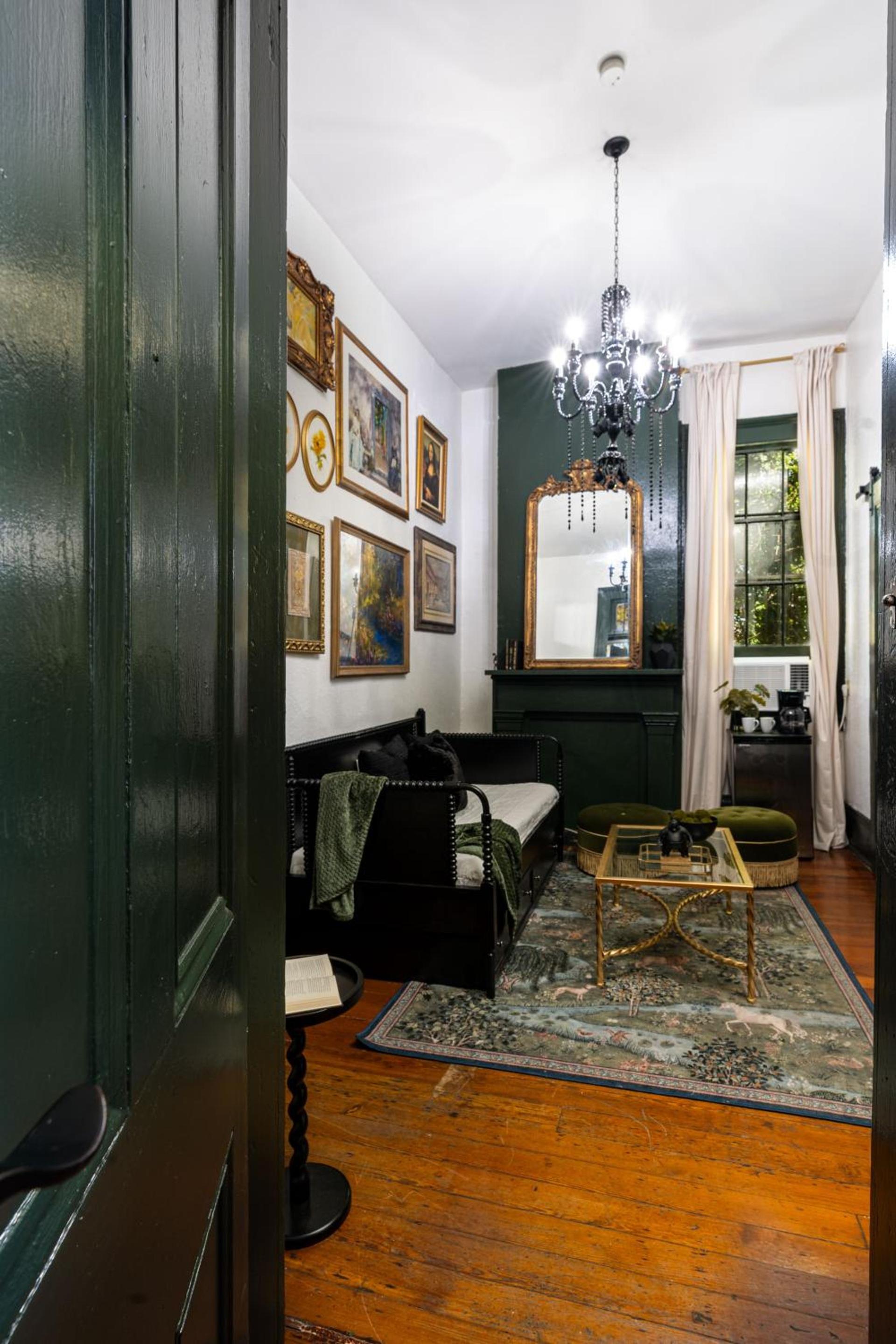 The Mansion on Royal photo 49