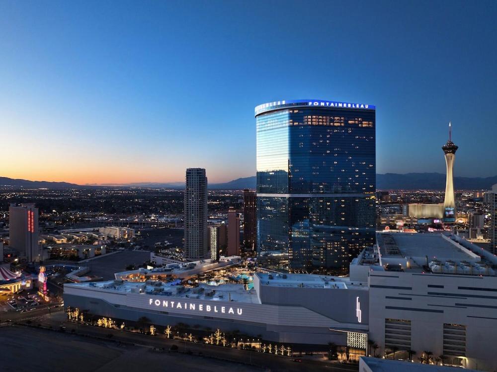 Fontainebleau Las Vegas by Suiteness photo 1