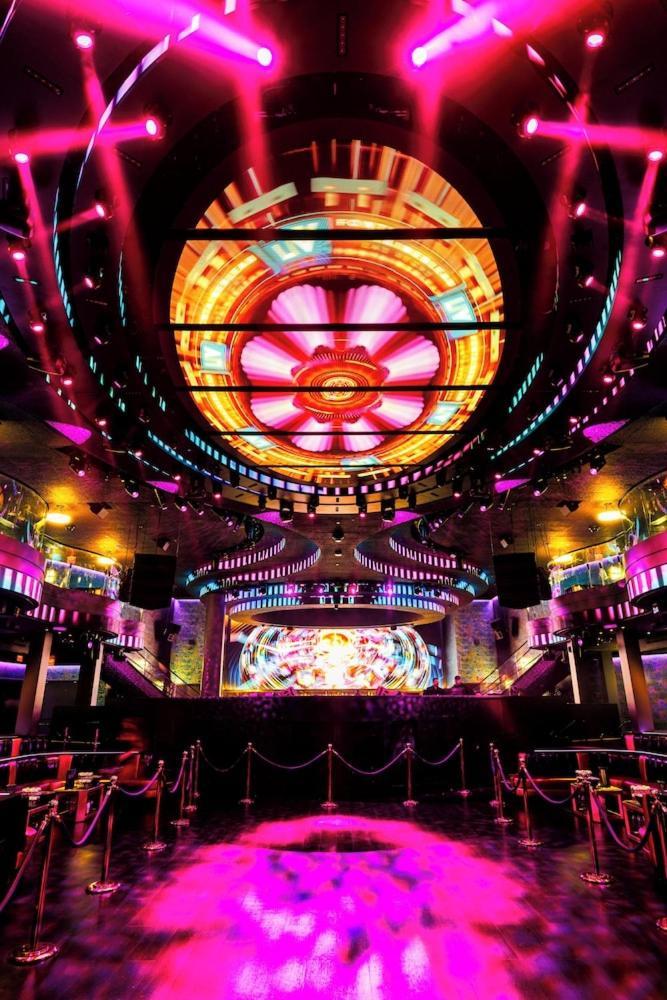 Fontainebleau Las Vegas by Suiteness photo 13