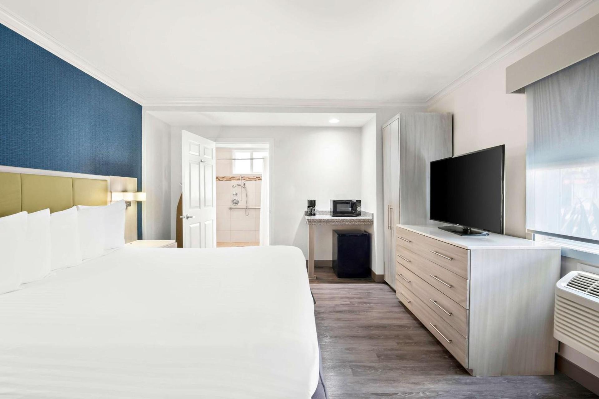 SureStay Hotel by Best Western Santa Monica photo 7